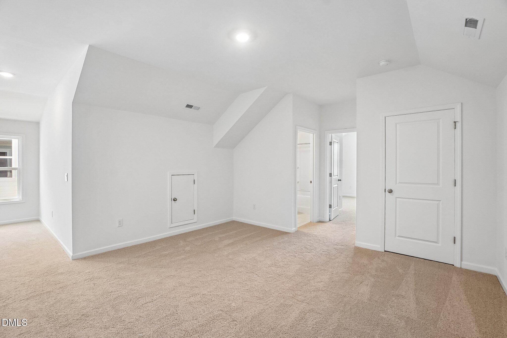2200 Warbler Drive Property Photo 21