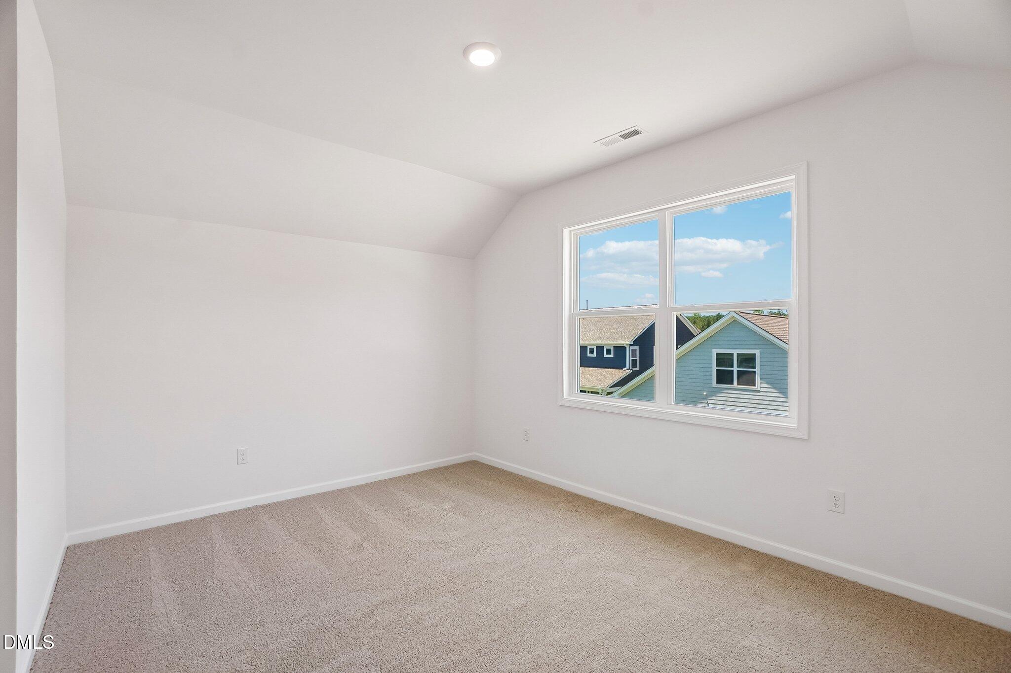 2200 Warbler Drive Property Photo 27