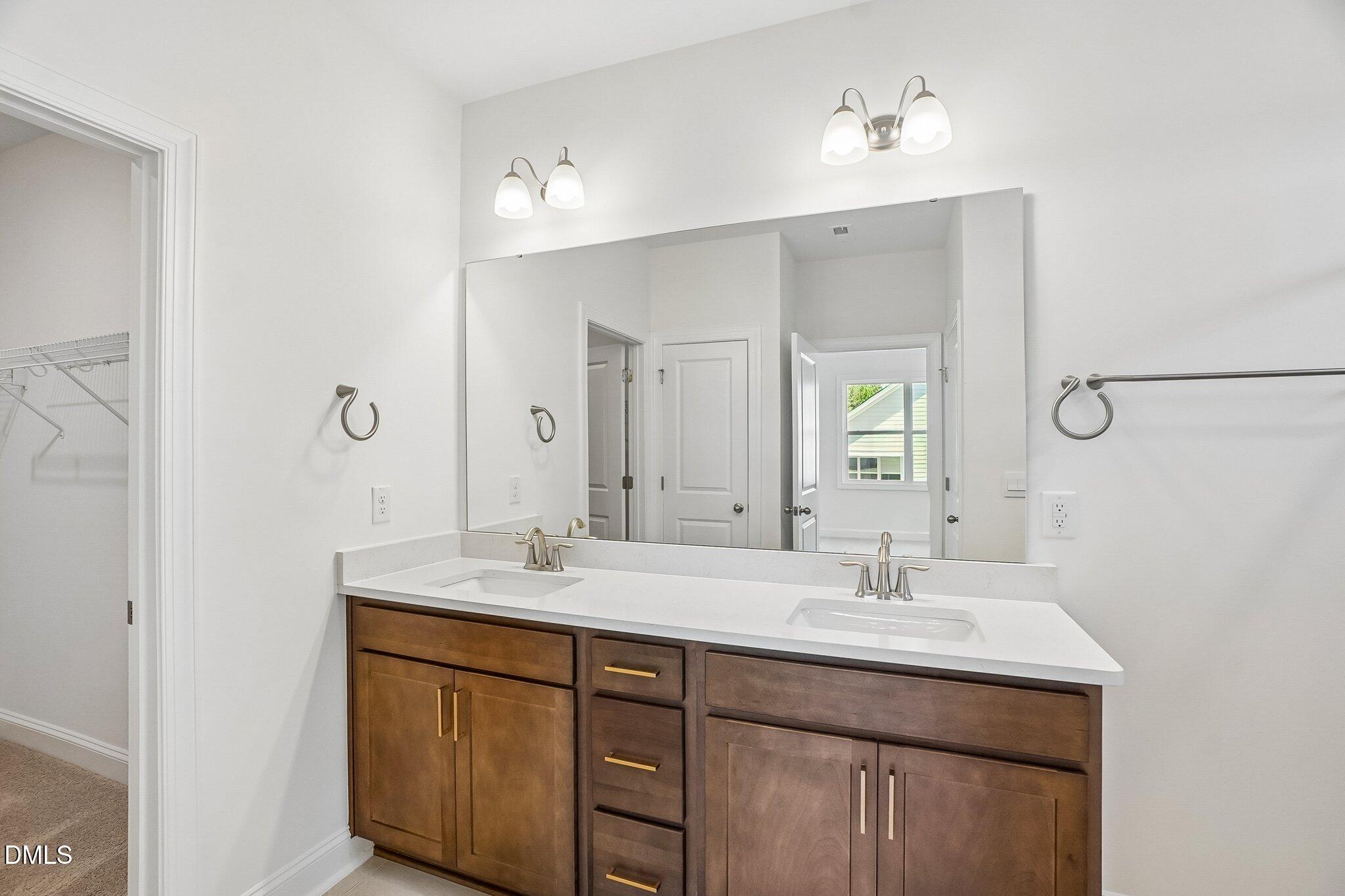 2200 Warbler Drive Property Photo 29
