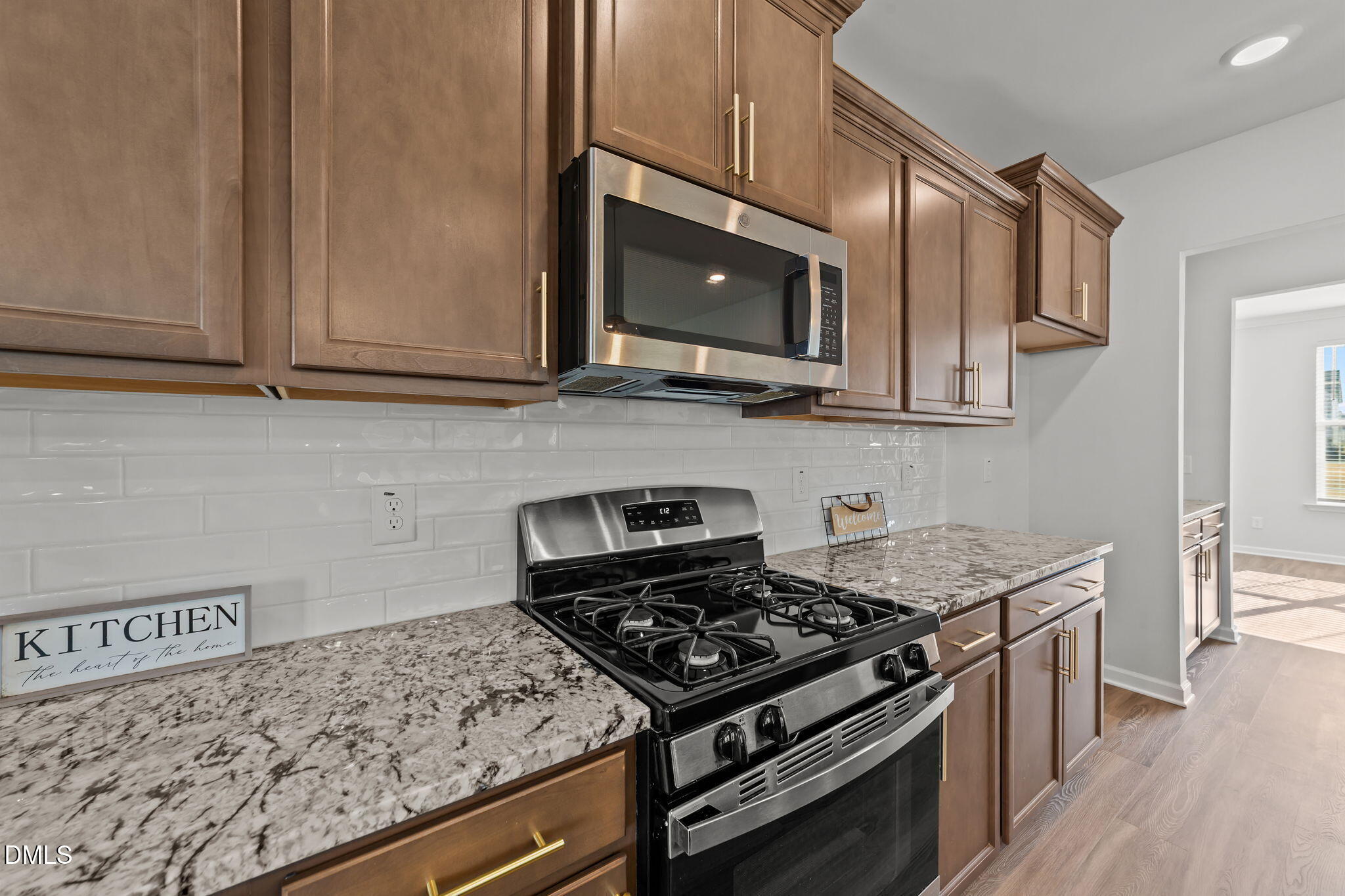 226 Blue Iris Parkway Property Photo 9