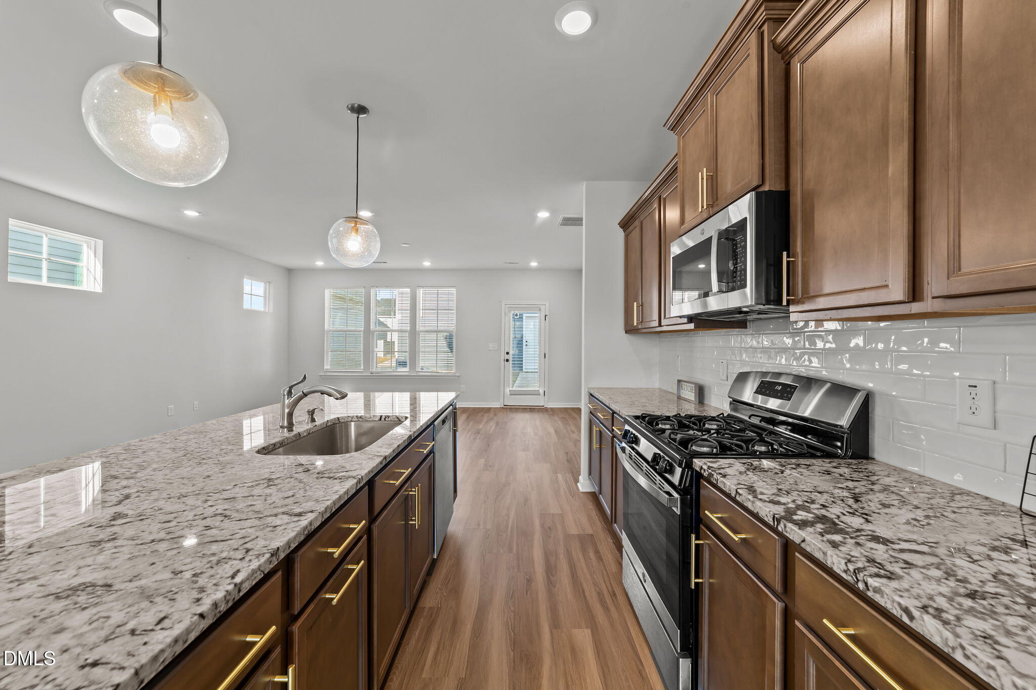 226 Blue Iris Parkway Property Photo 11