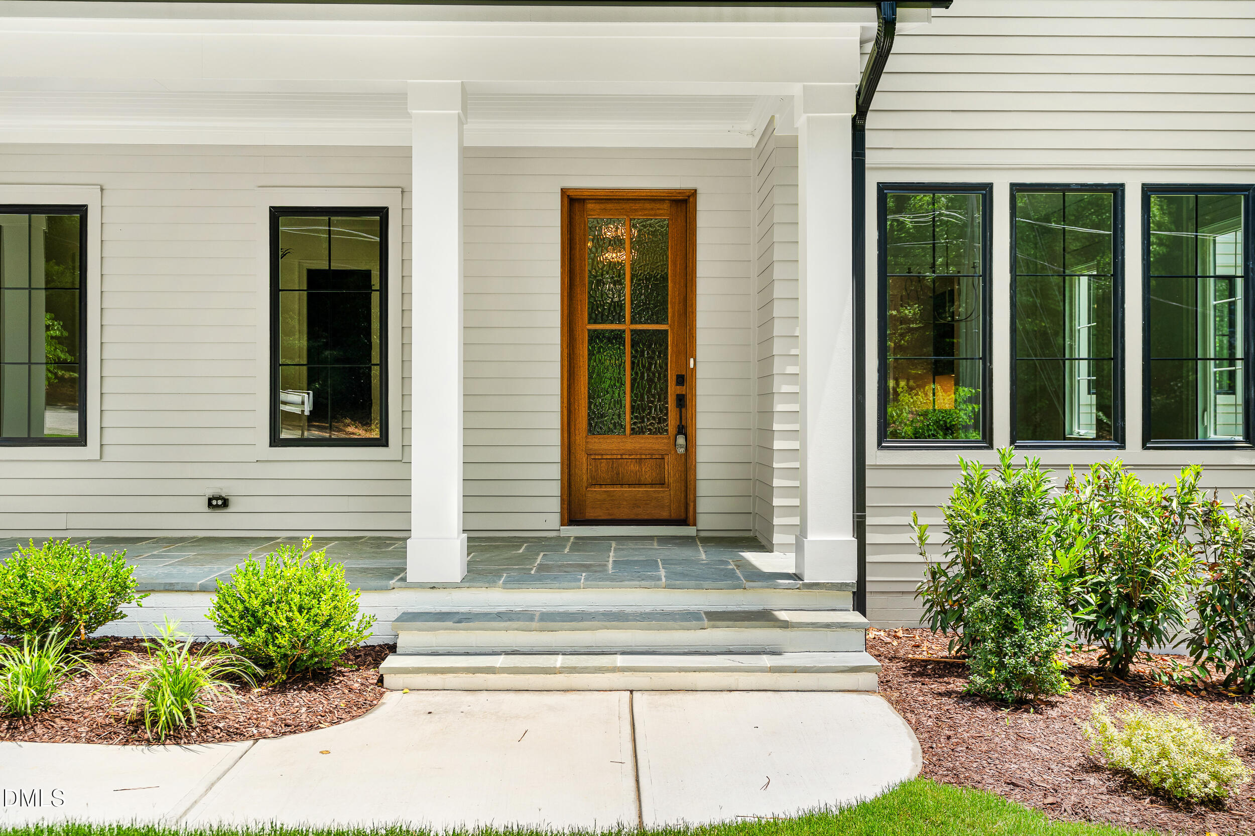 4 Chantilly Place Property Photo 4