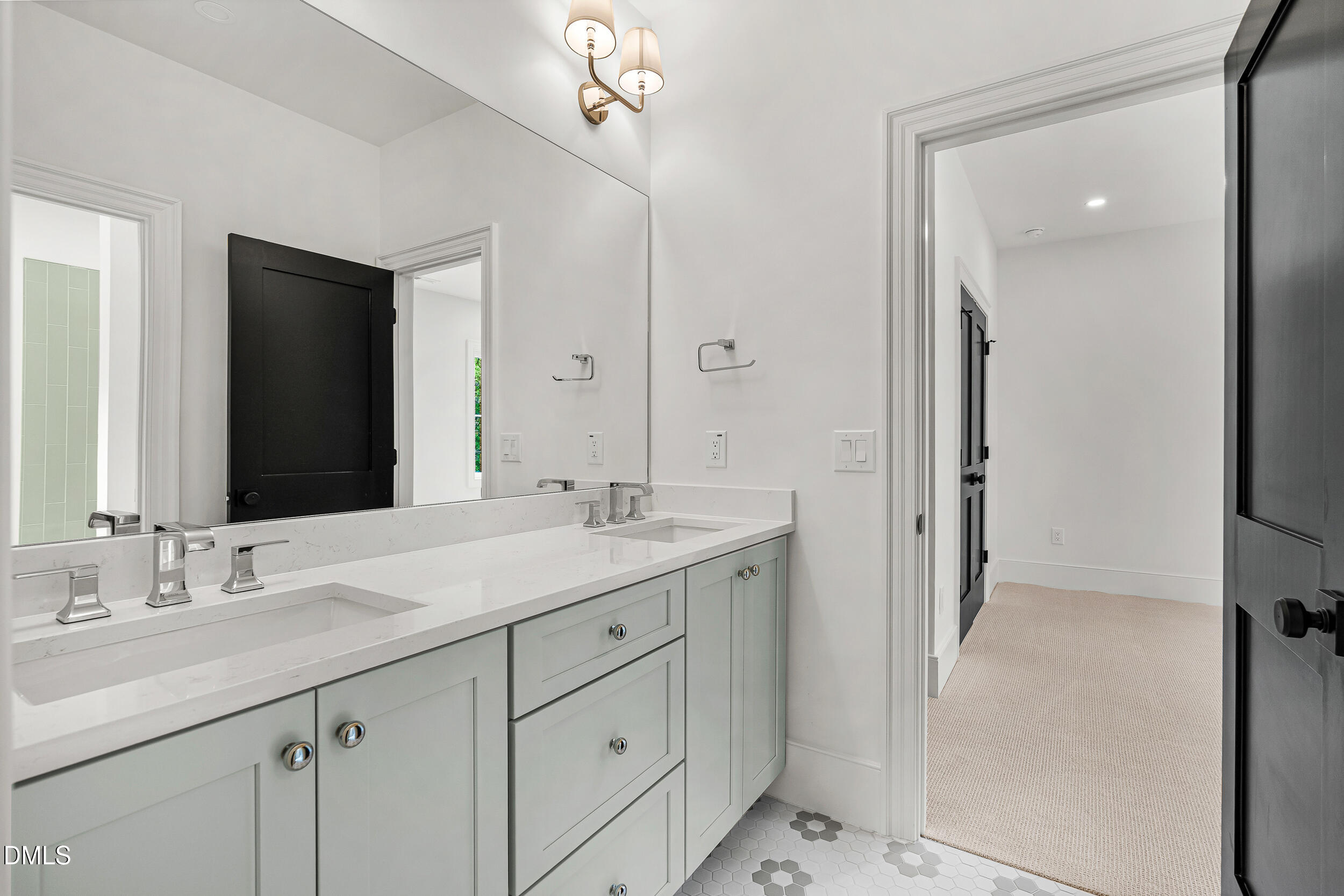 4 Chantilly Place Property Photo 29