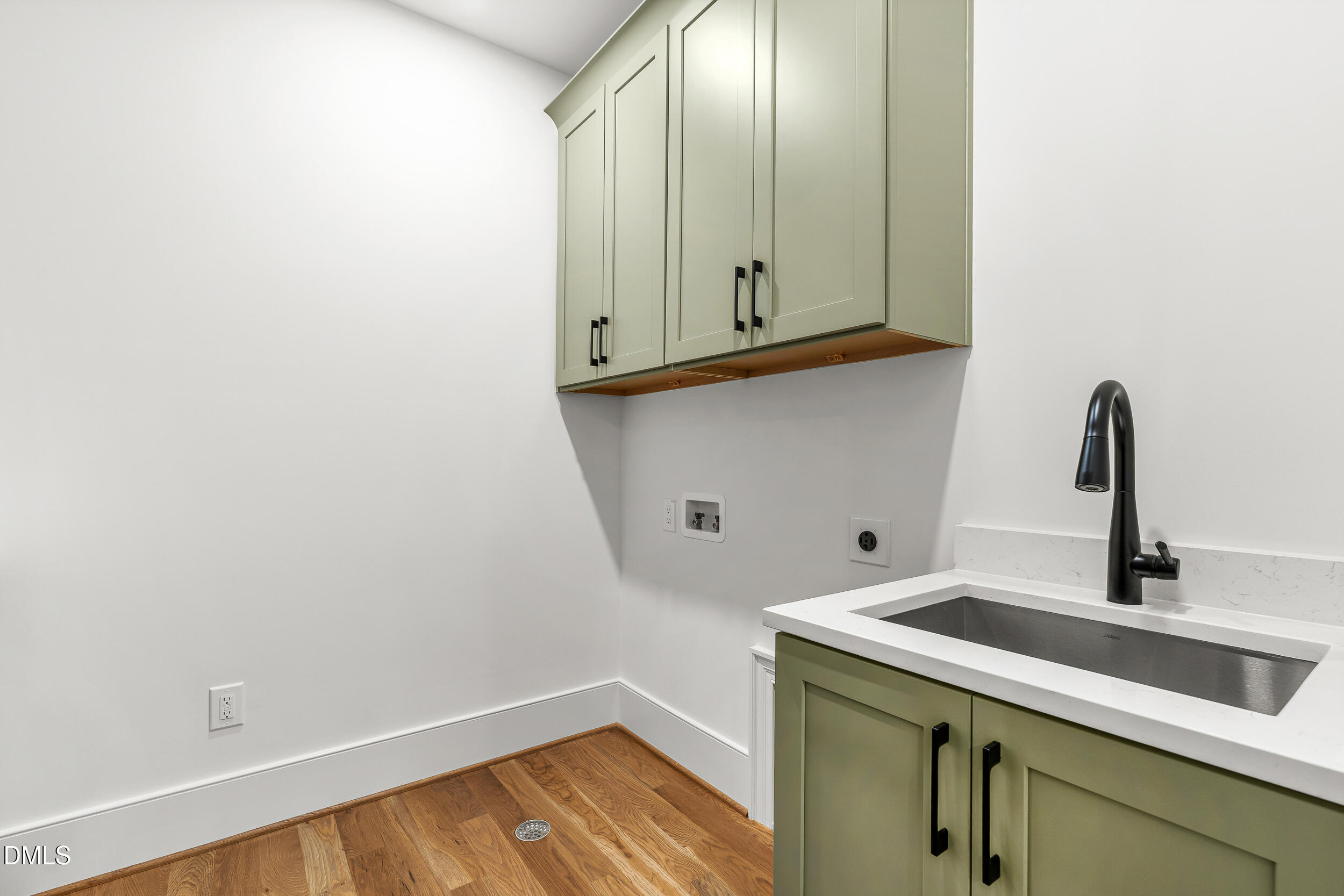4 Chantilly Place Property Photo 32