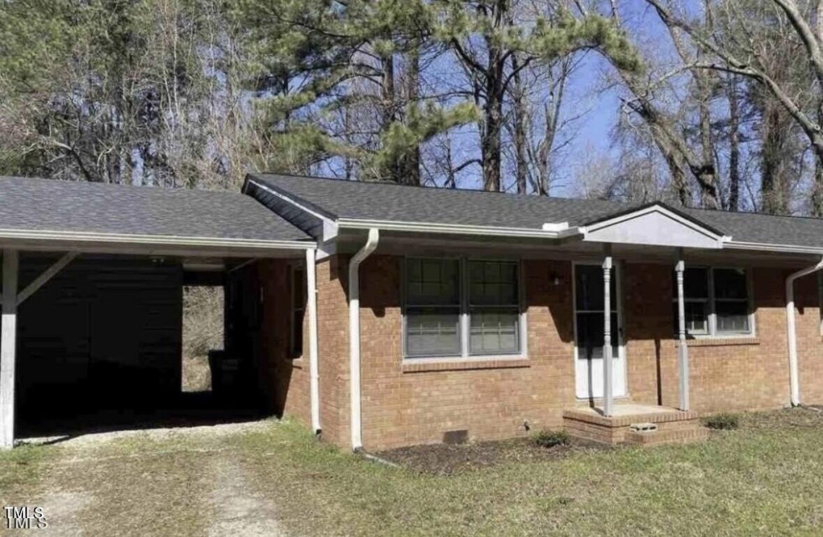 626 Maple Lane Property Photo 3