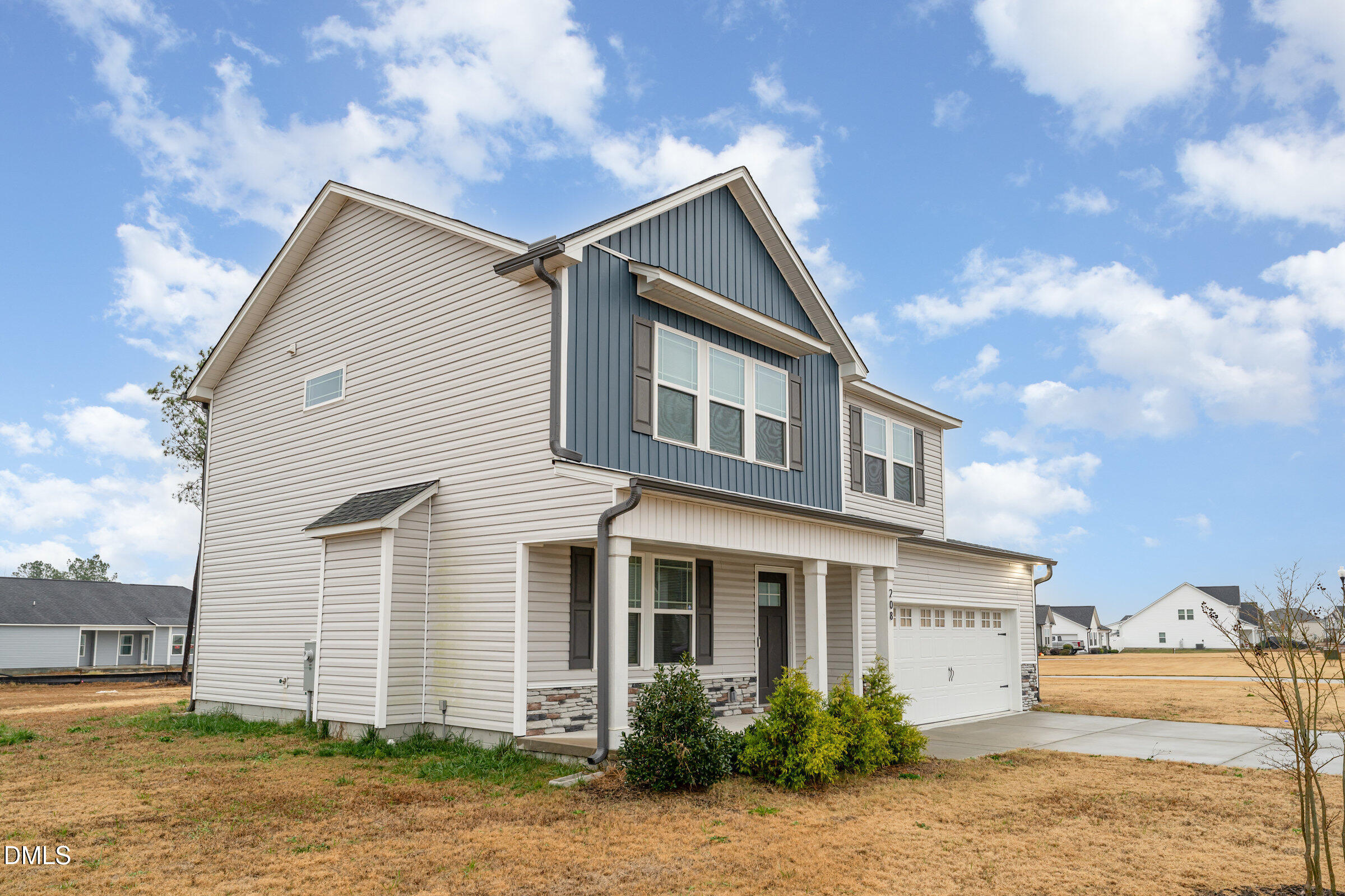 208 Tuscany Circle Property Photo 2