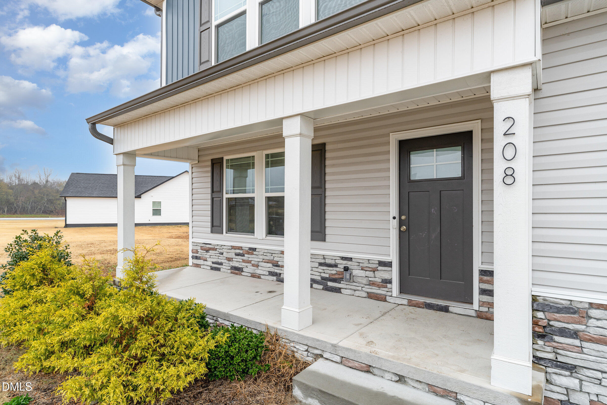 208 Tuscany Circle Property Photo 6
