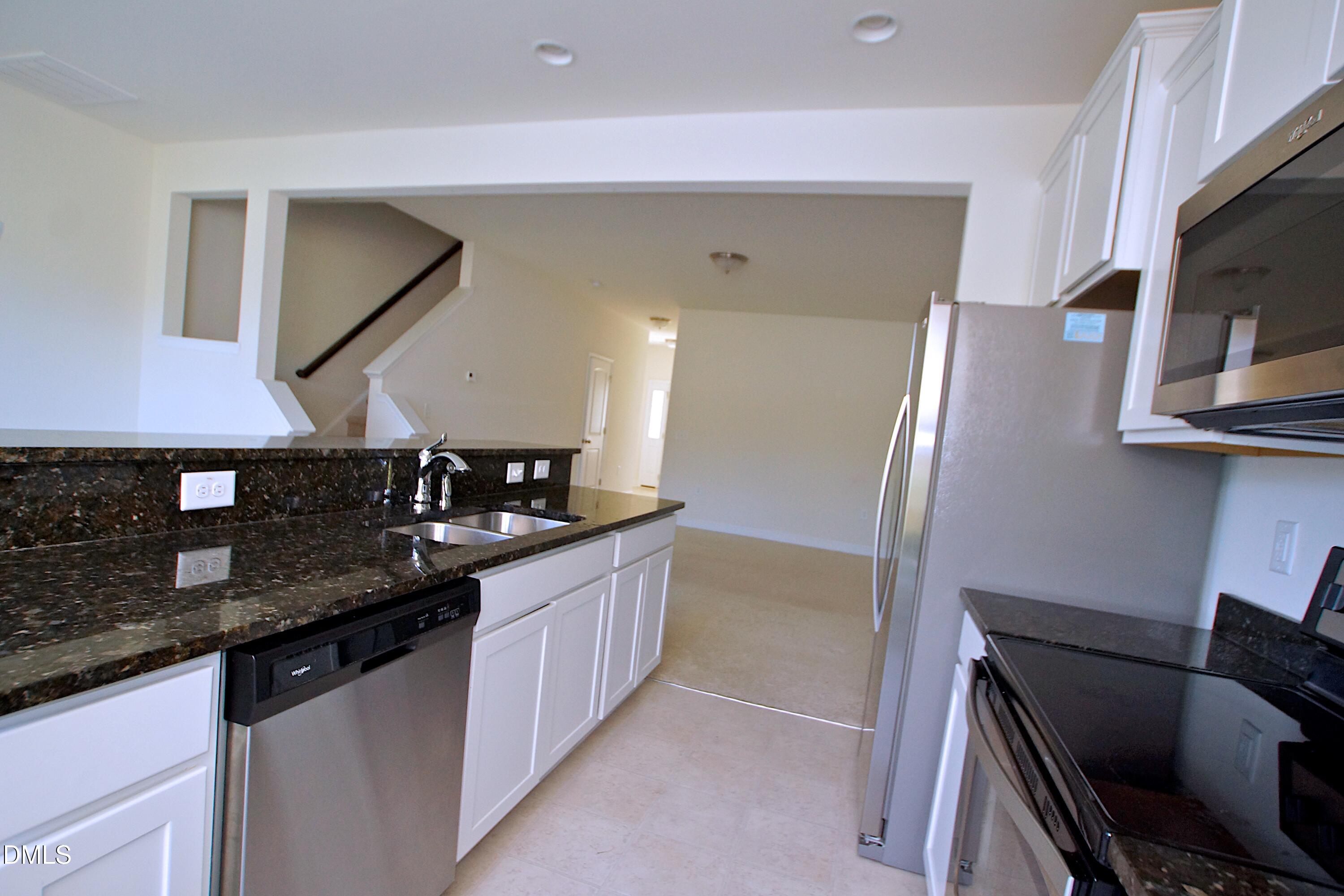 135 Polaris Avenue Property Photo 12
