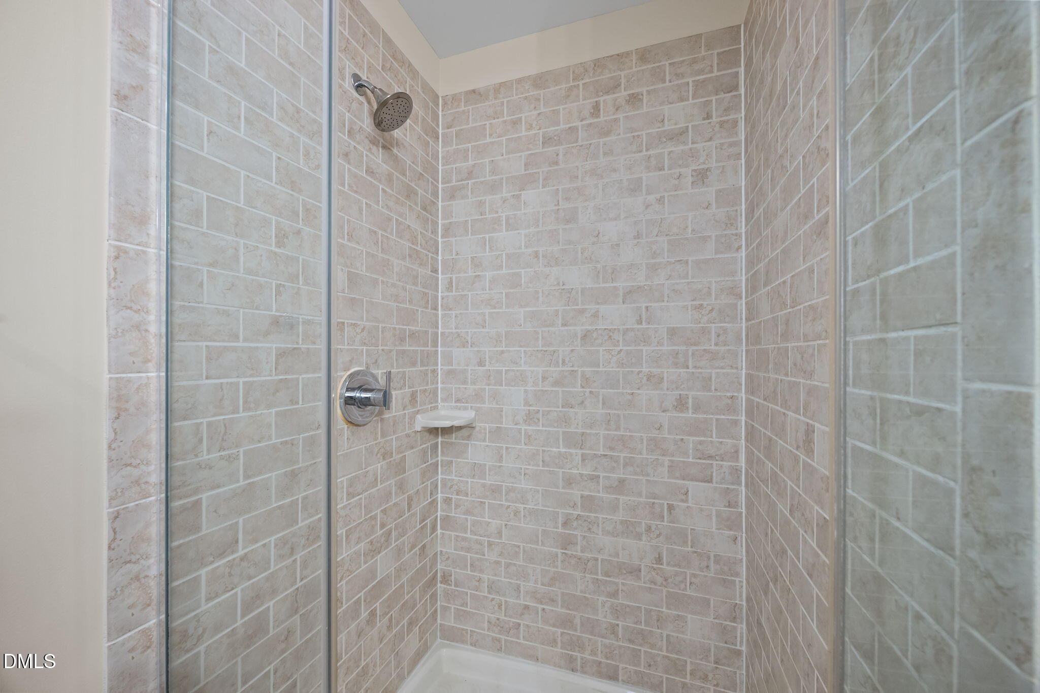 400 W North Street 814 Property Photo 13