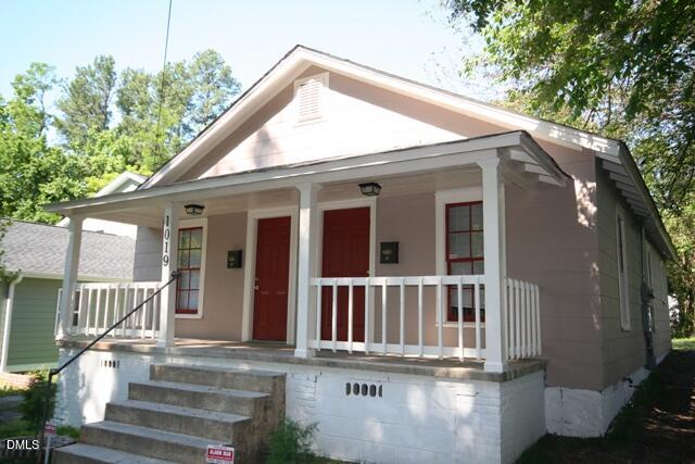 1019 Sedgefield Street Property Photo 1