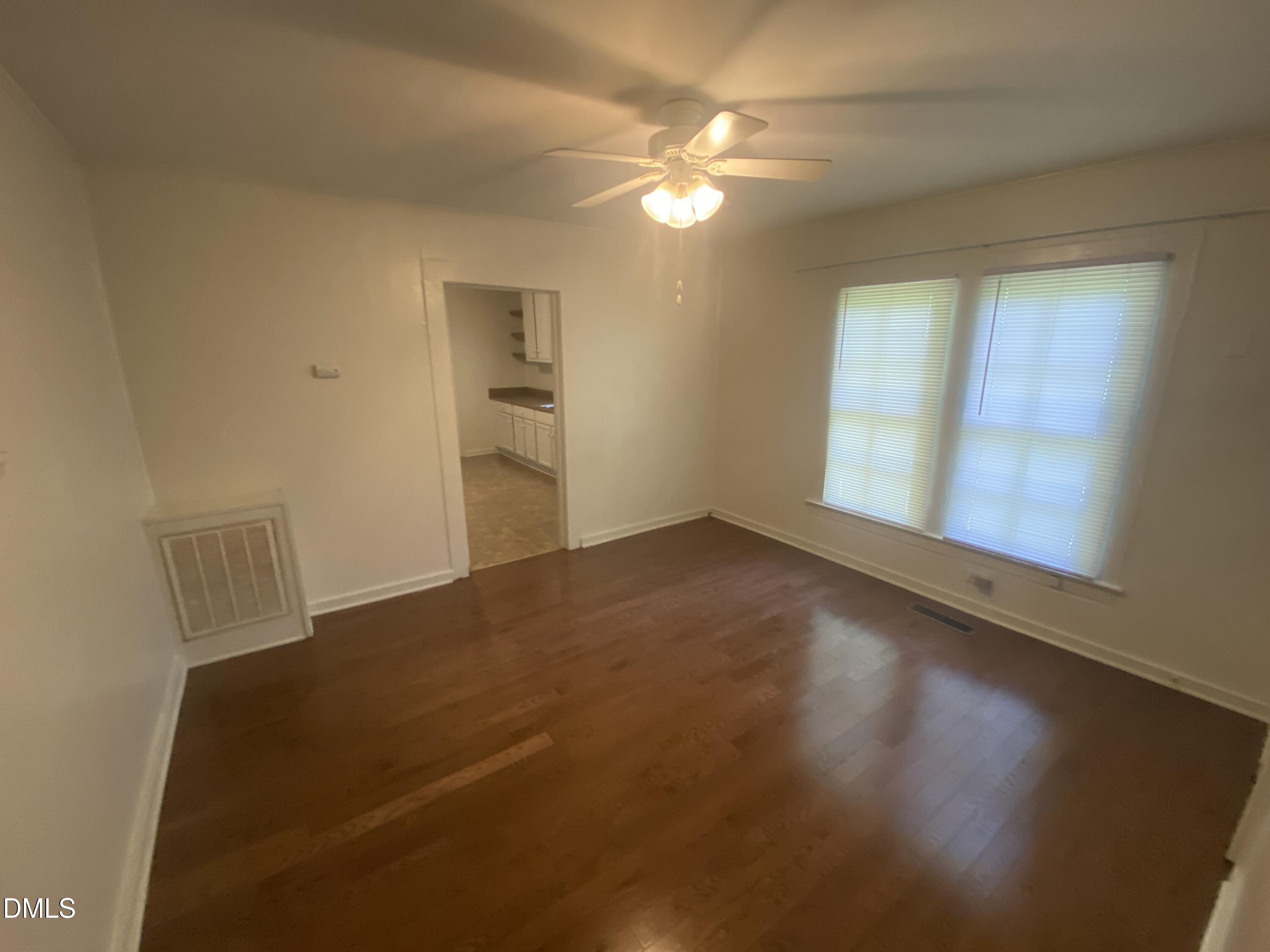 1019 Sedgefield Street Property Photo 6
