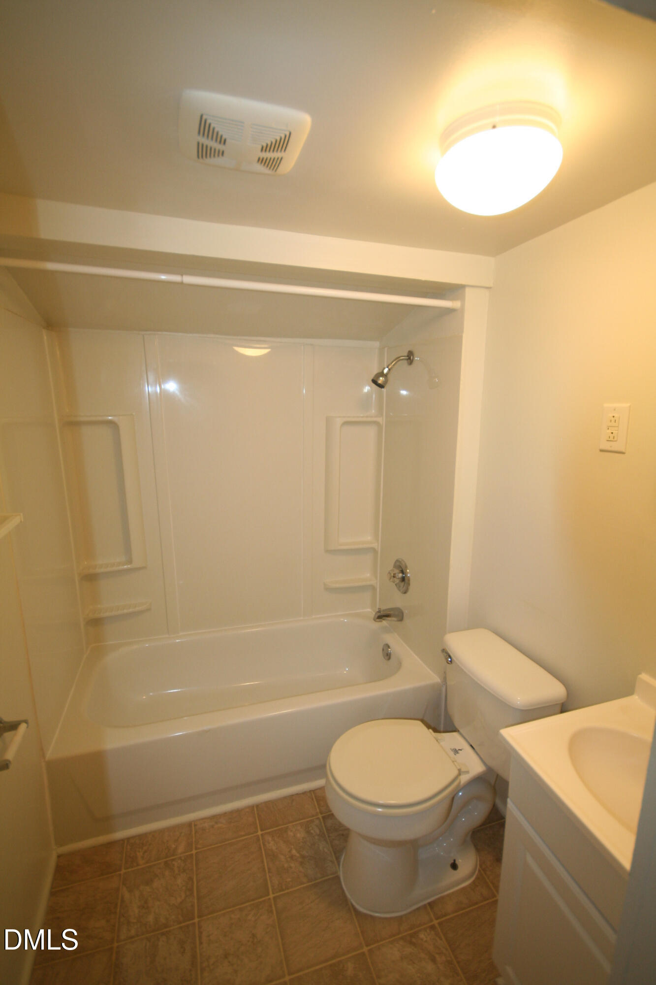 1019 Sedgefield Street Property Photo 16