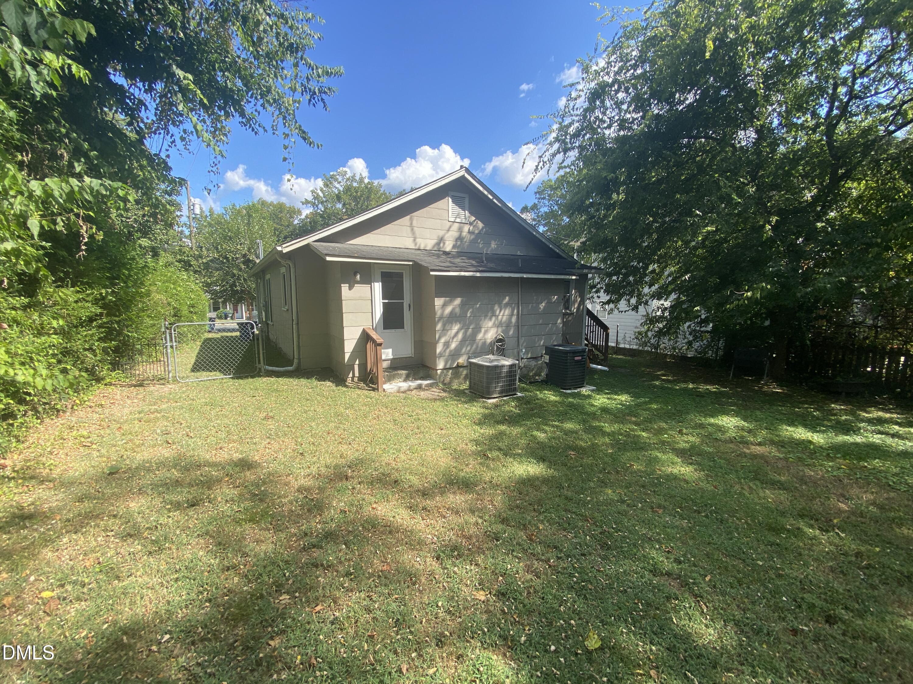 1019 Sedgefield Street Property Photo 19