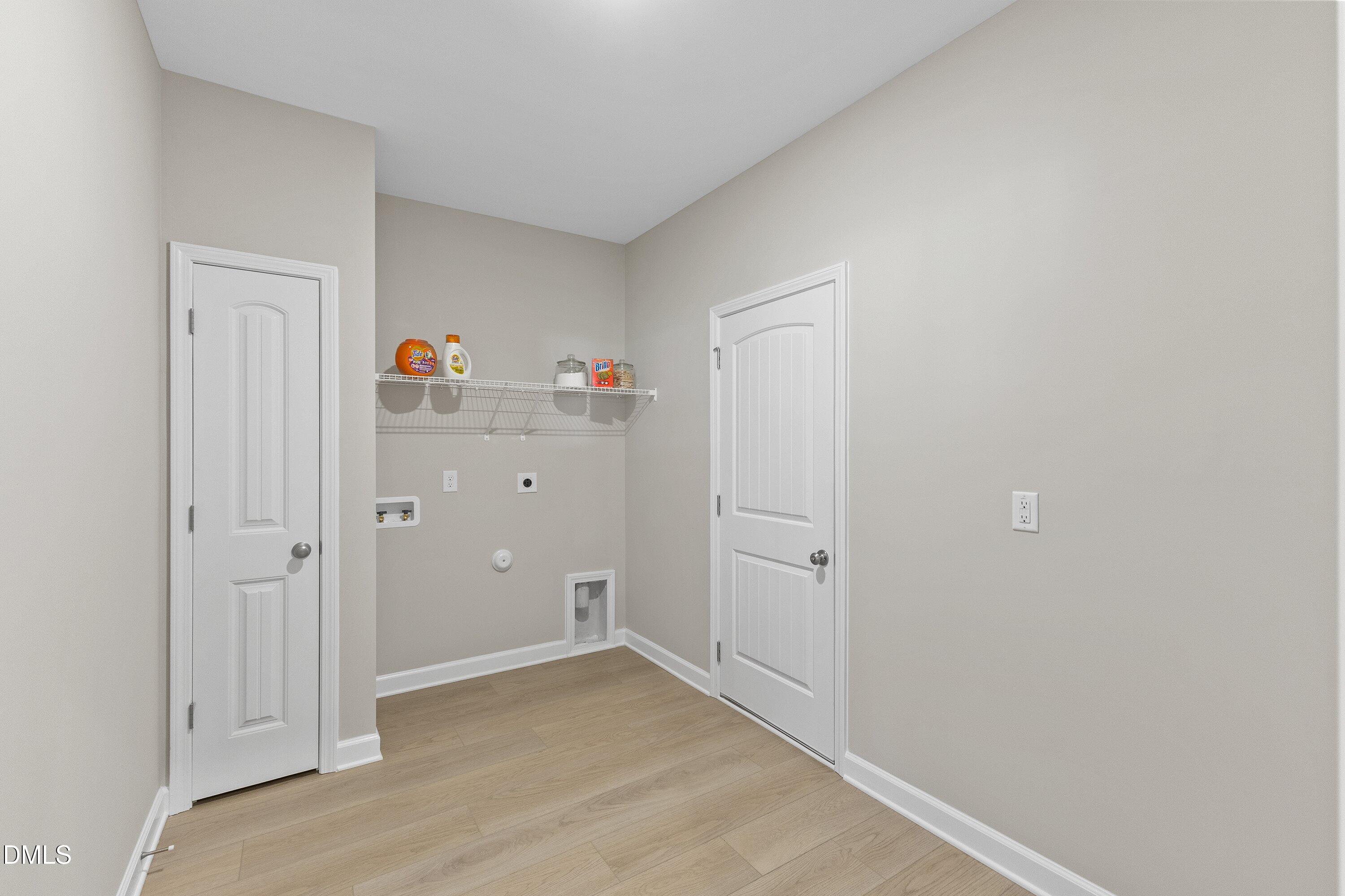 507 E Clydes Point Way Property Photo 23