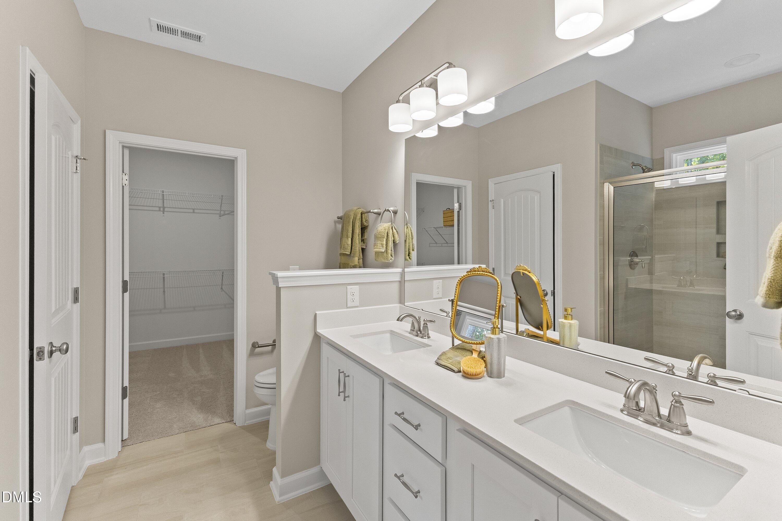507 E Clydes Point Way Property Photo 27