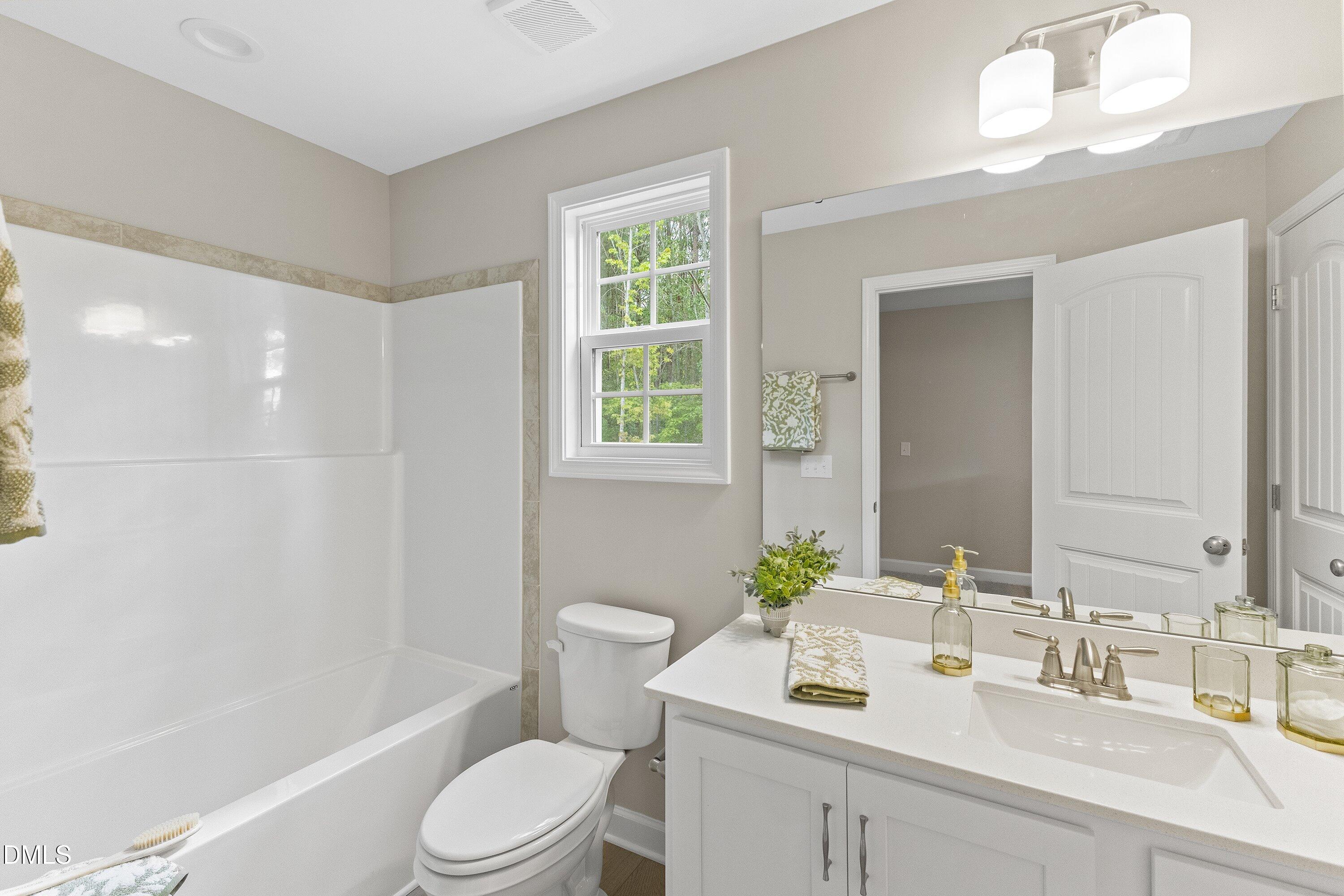 507 E Clydes Point Way Property Photo 37