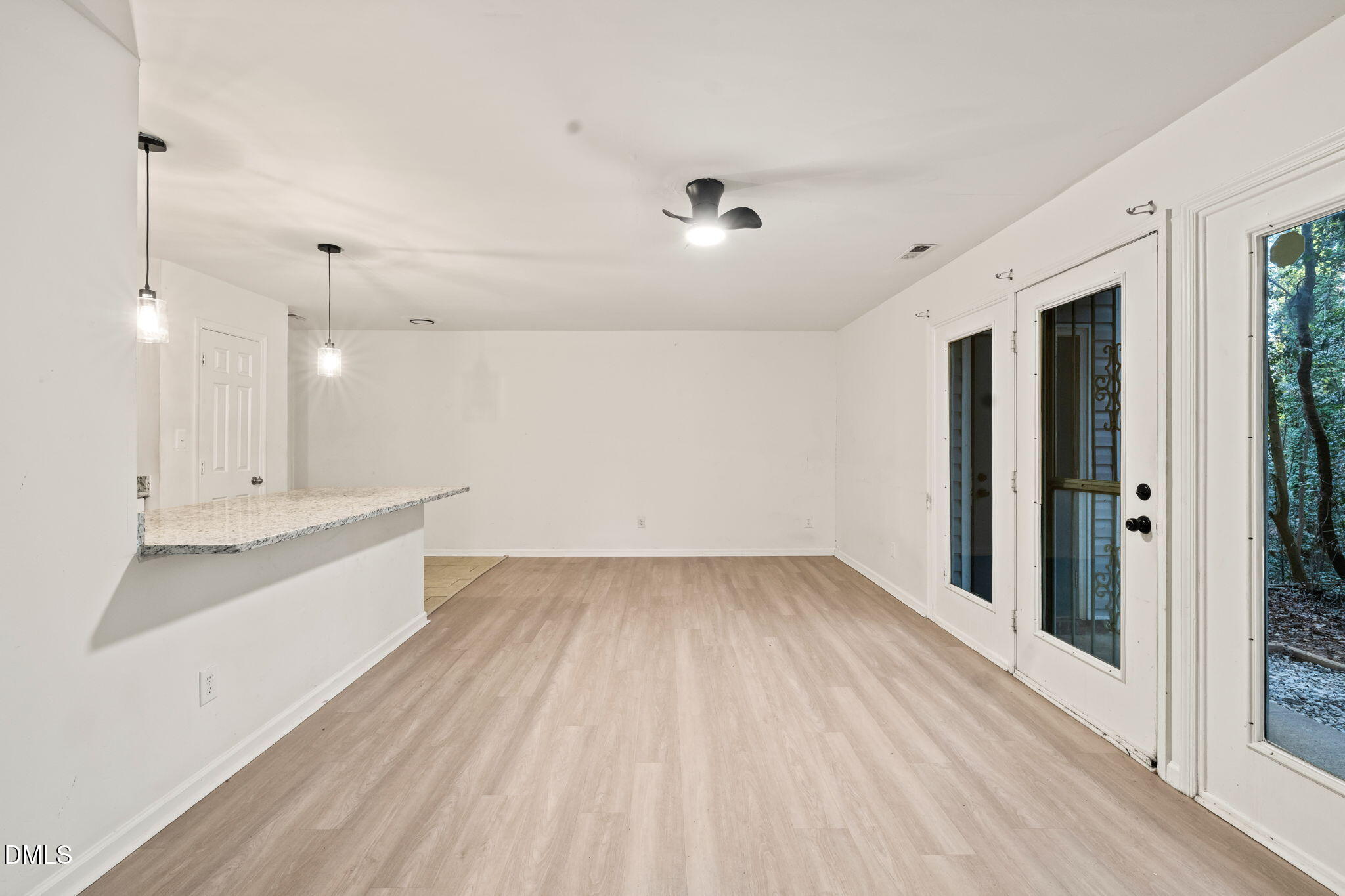 1300 Park Glen Drive 102 Property Photo 4