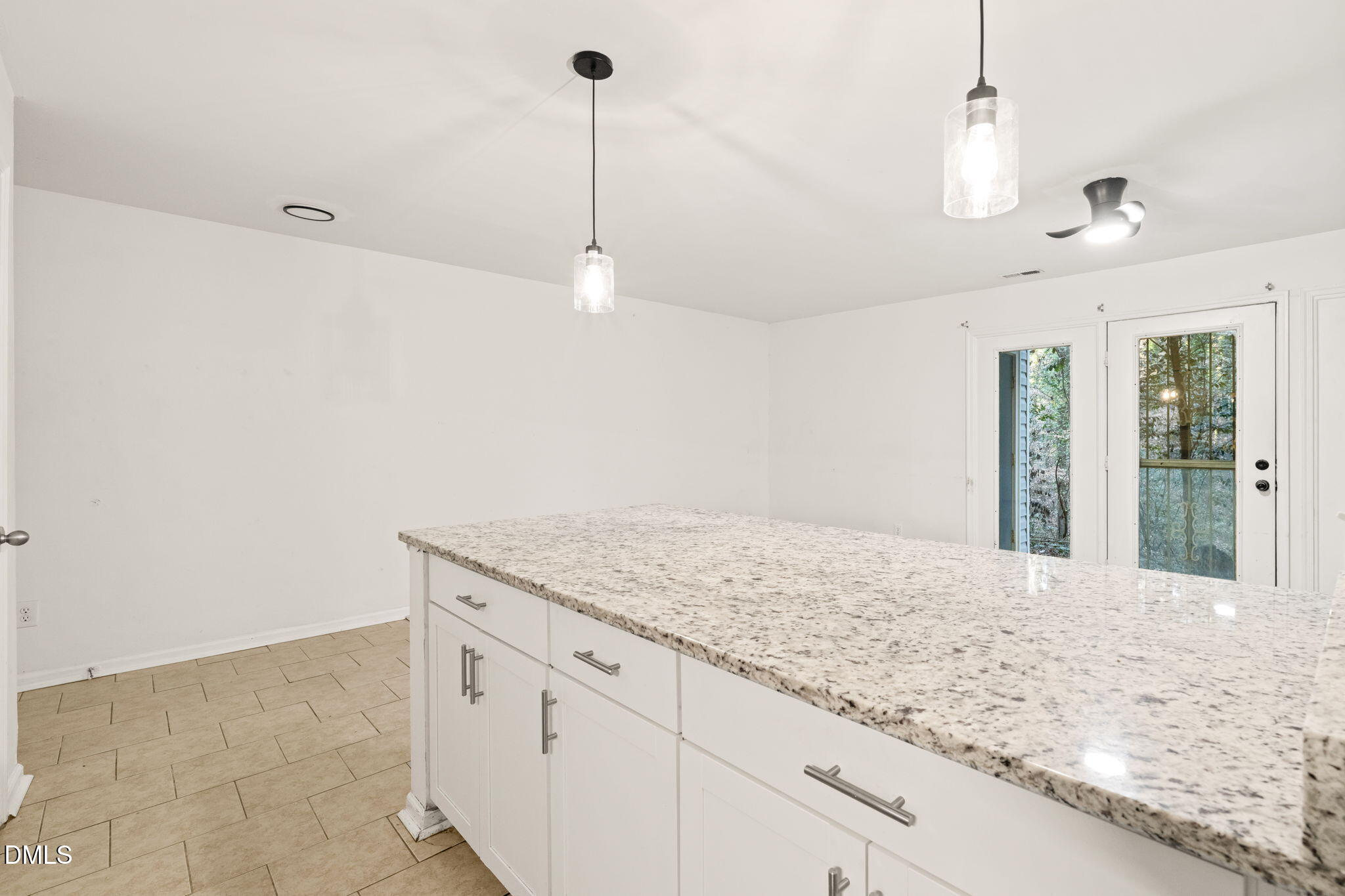 1300 Park Glen Drive 102 Property Photo 12