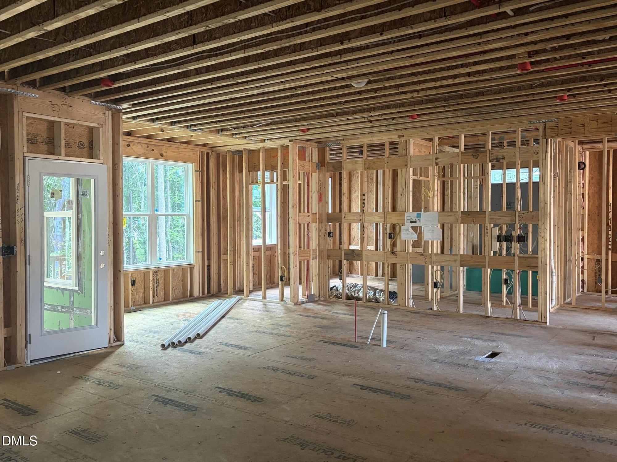 737 W Holly Springs Road Property Photo 3