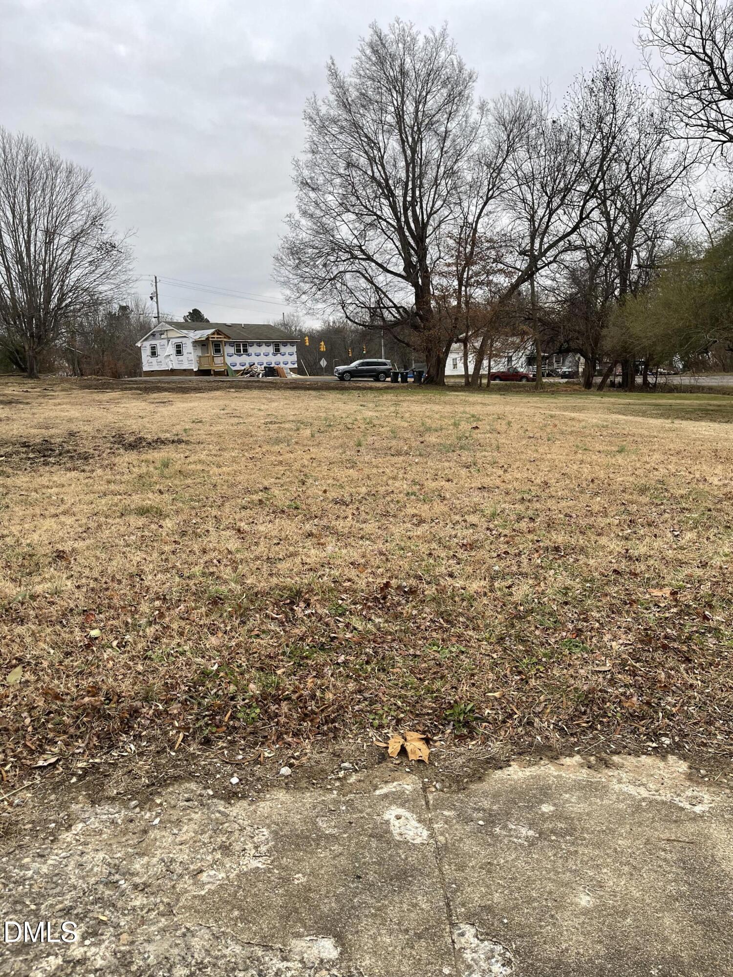 513 Hillsboro Street Property Photo 1