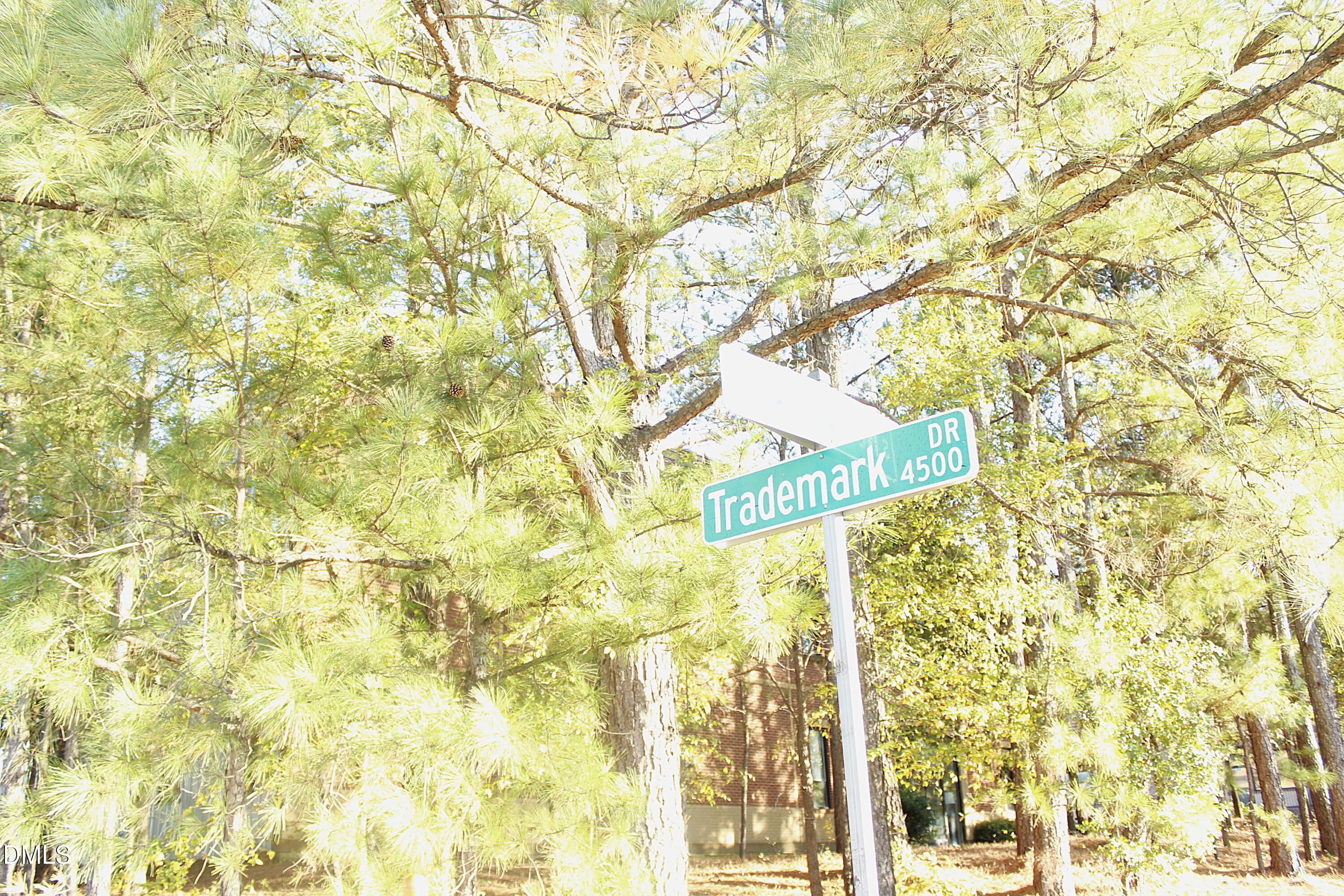 651 S New Hope Road Property Photo 4