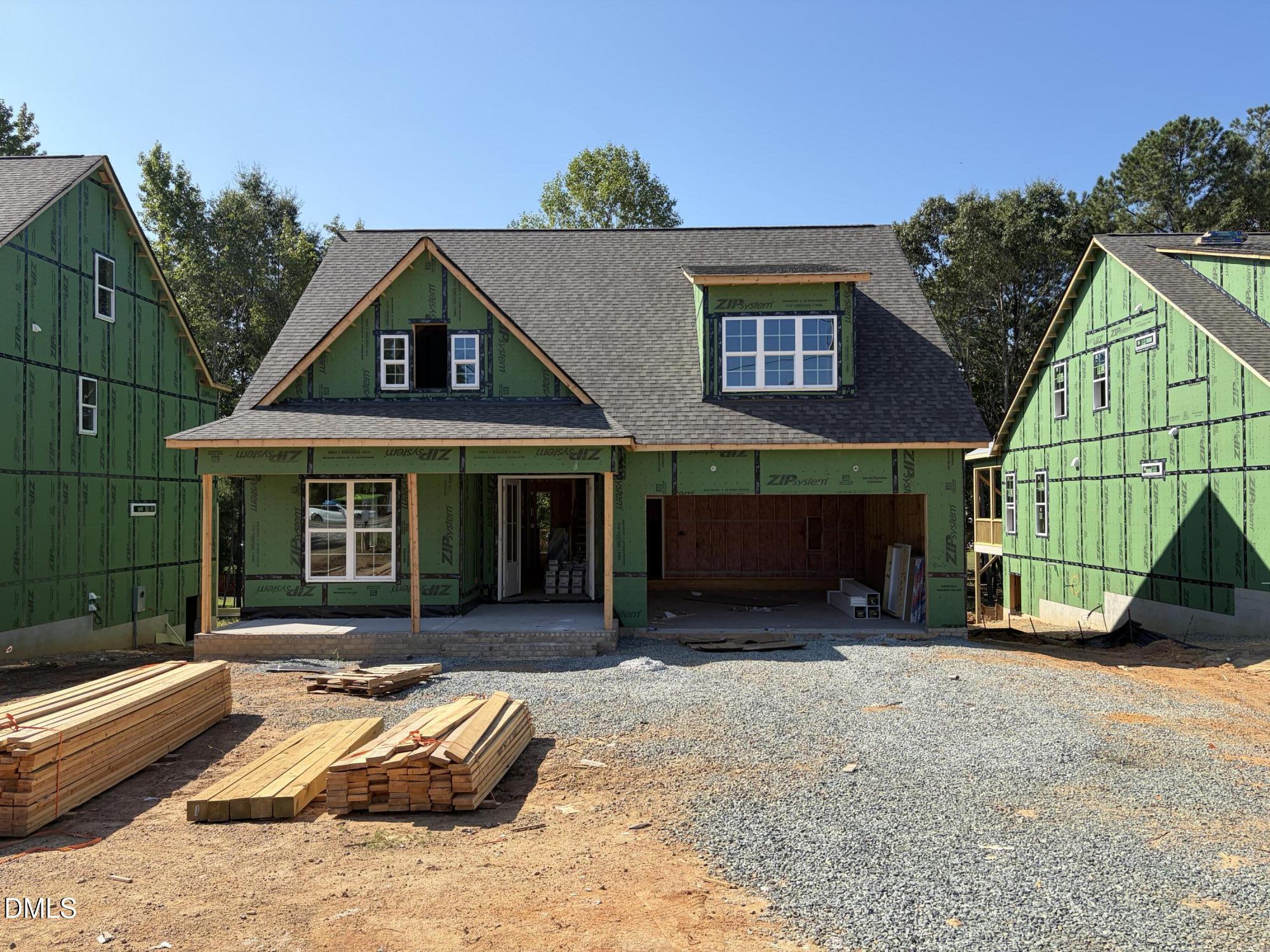 743 W Holly Springs Road Property Photo 1