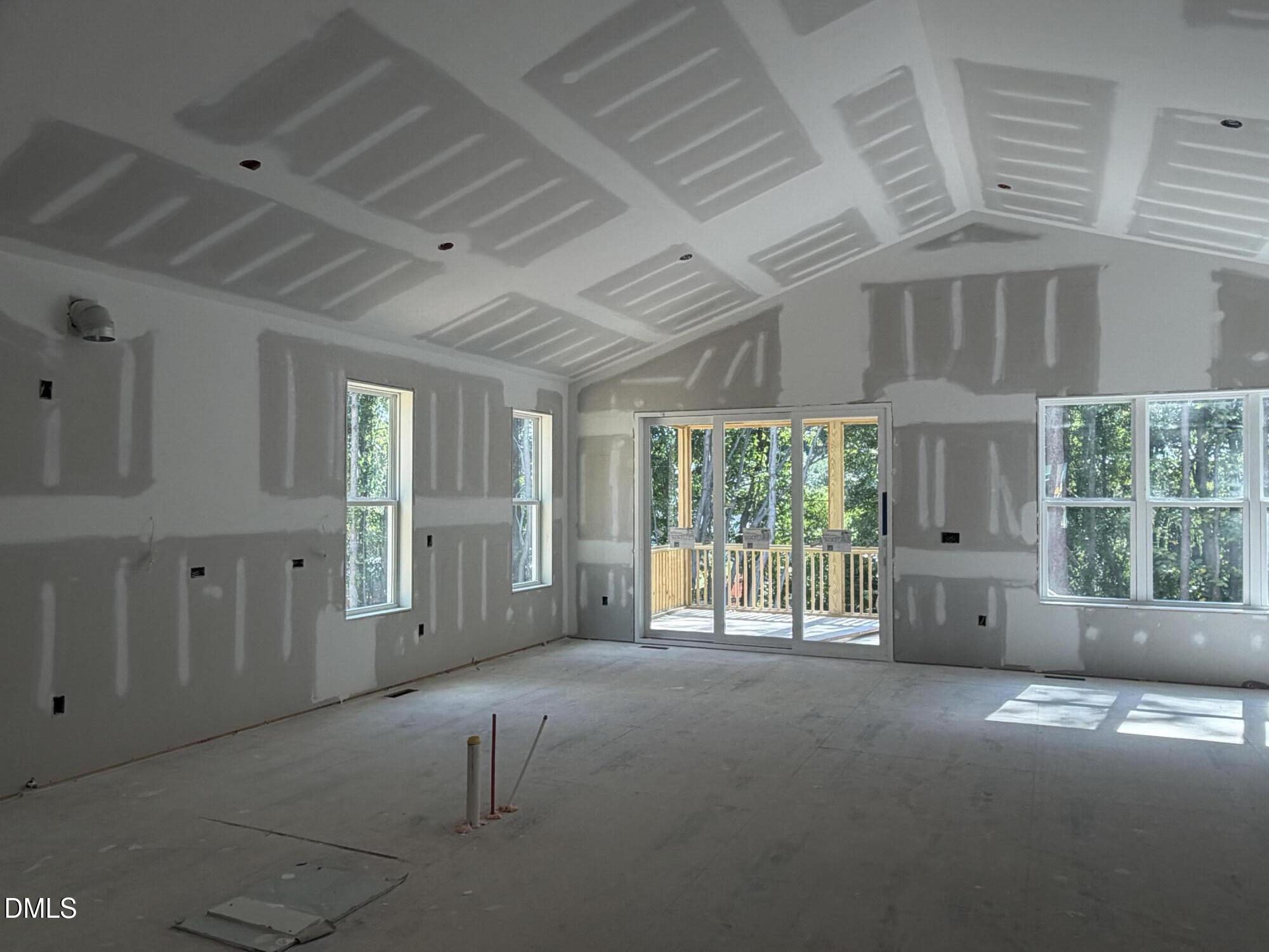 743 W Holly Springs Road Property Photo 10