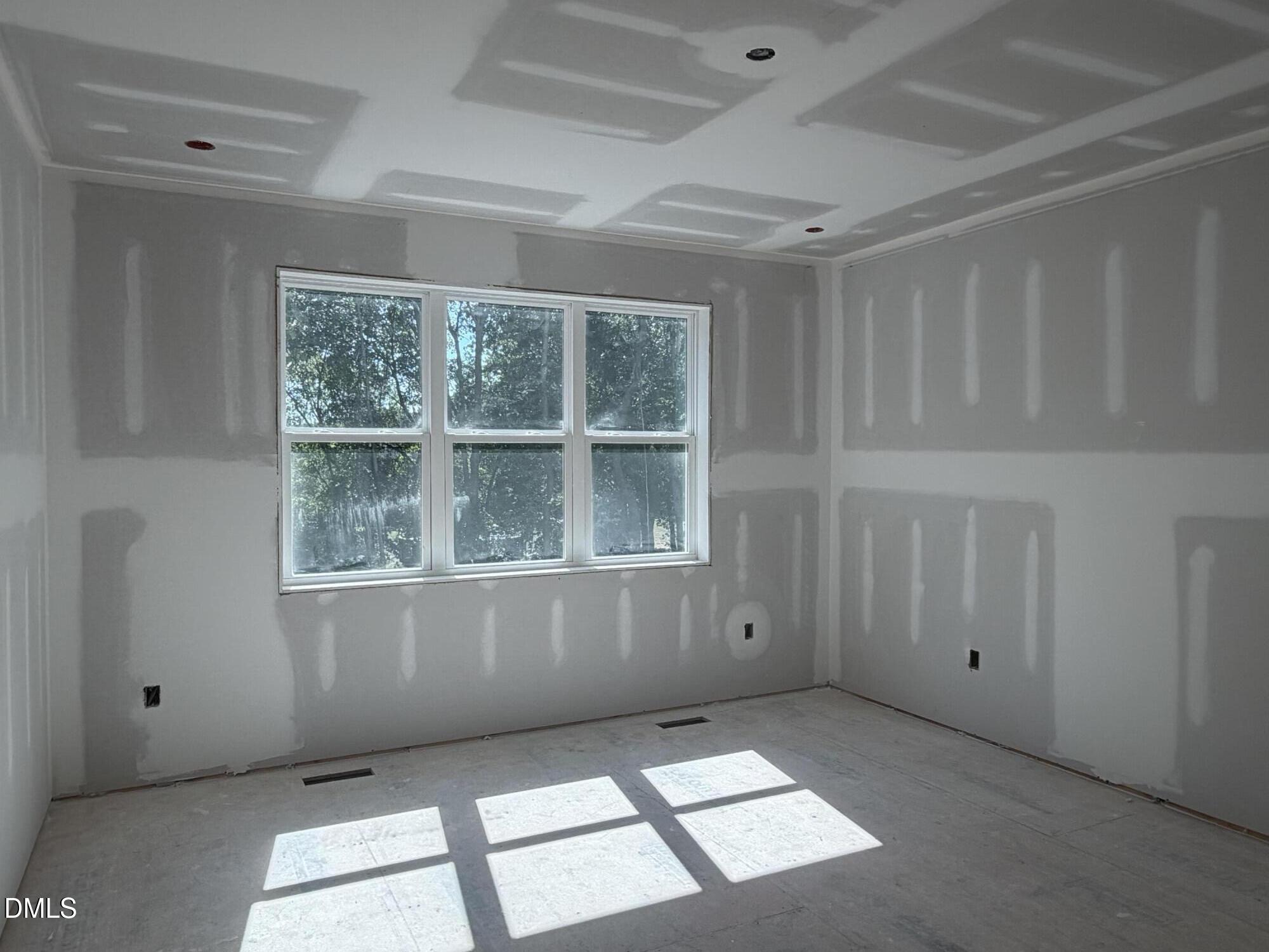 743 W Holly Springs Road Property Photo 14