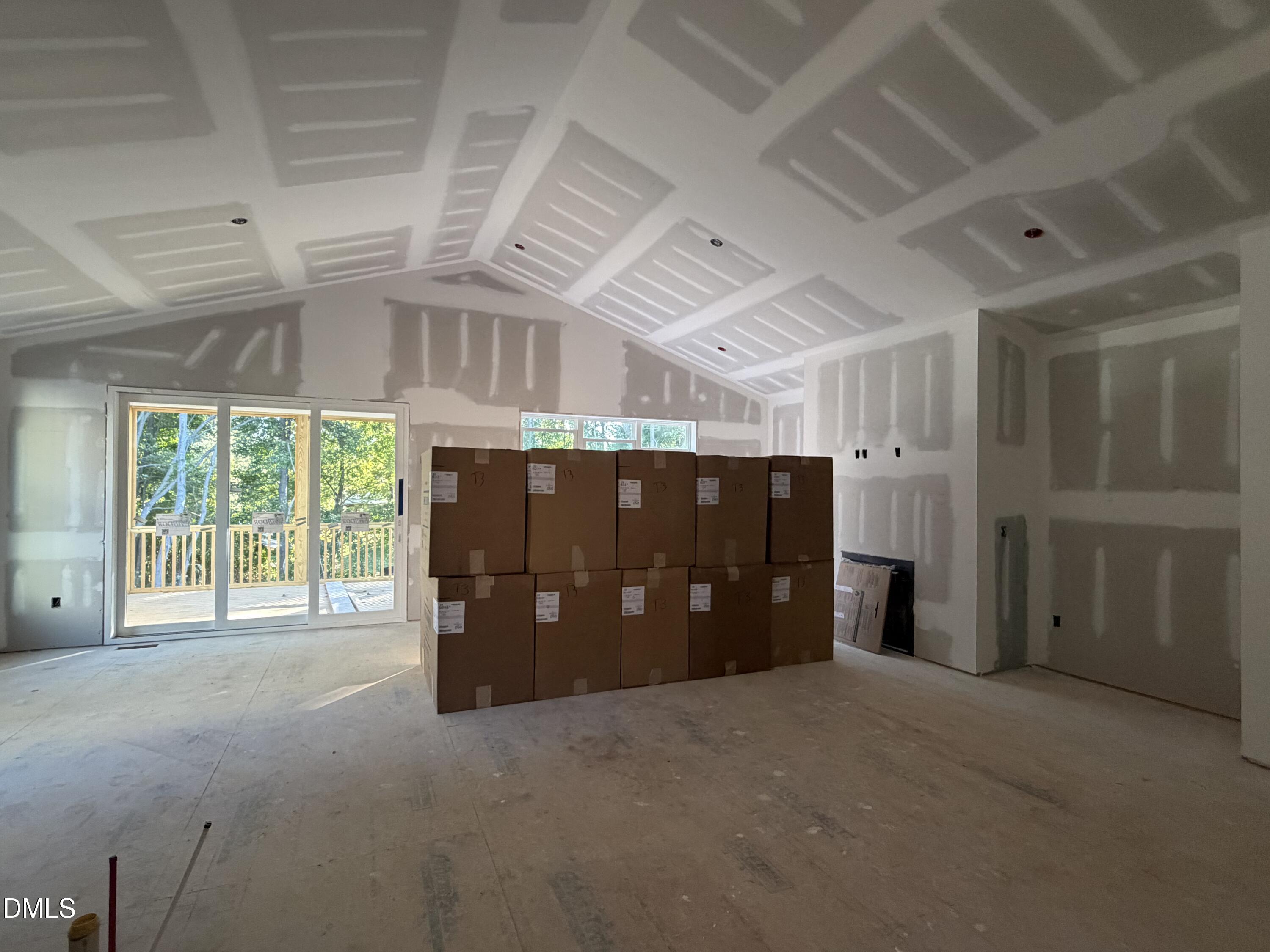 743 W Holly Springs Road Property Photo 16