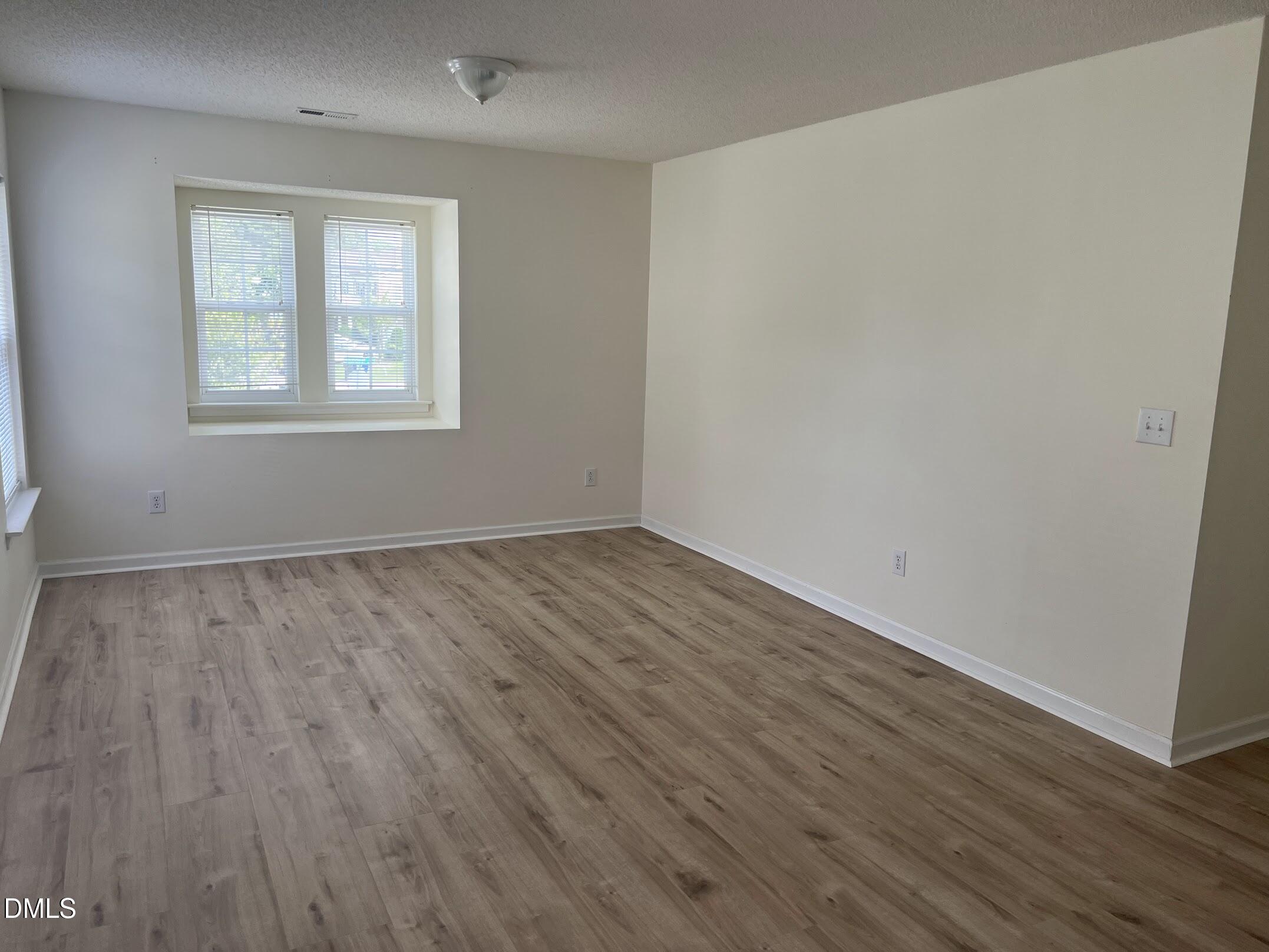 2920 Roundleaf Court Property Photo 24