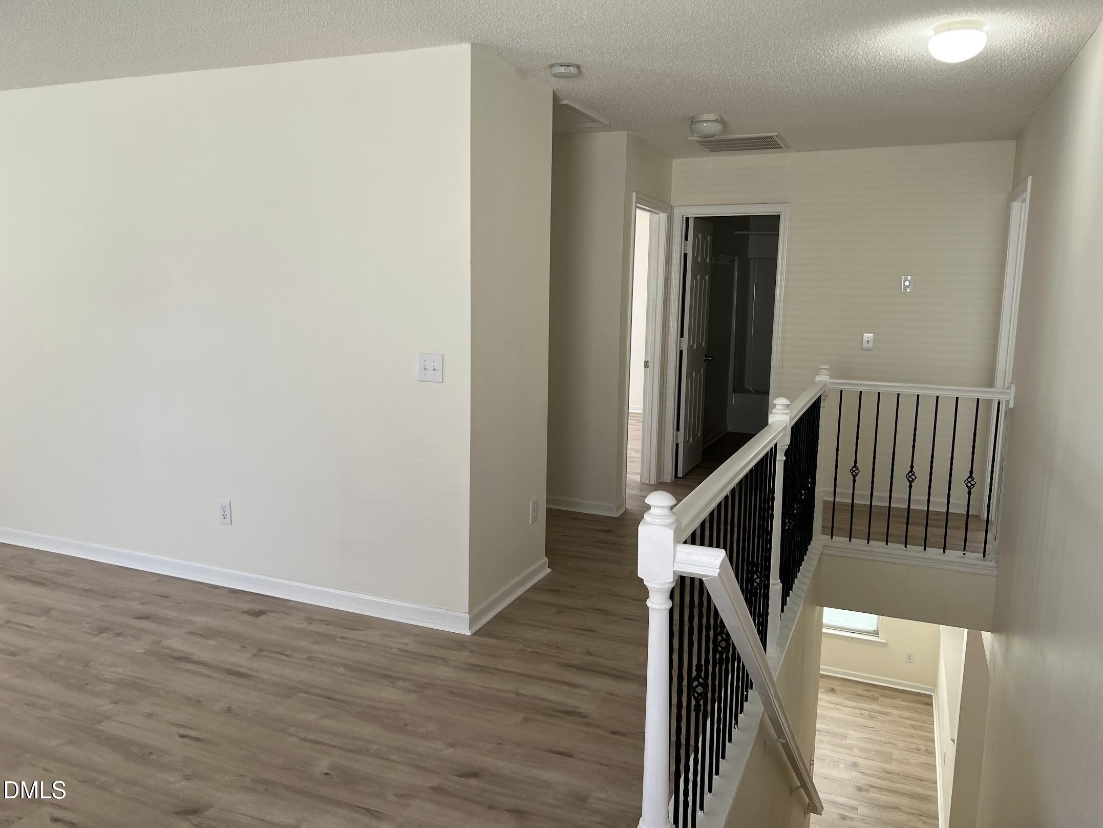 2920 Roundleaf Court Property Photo 25