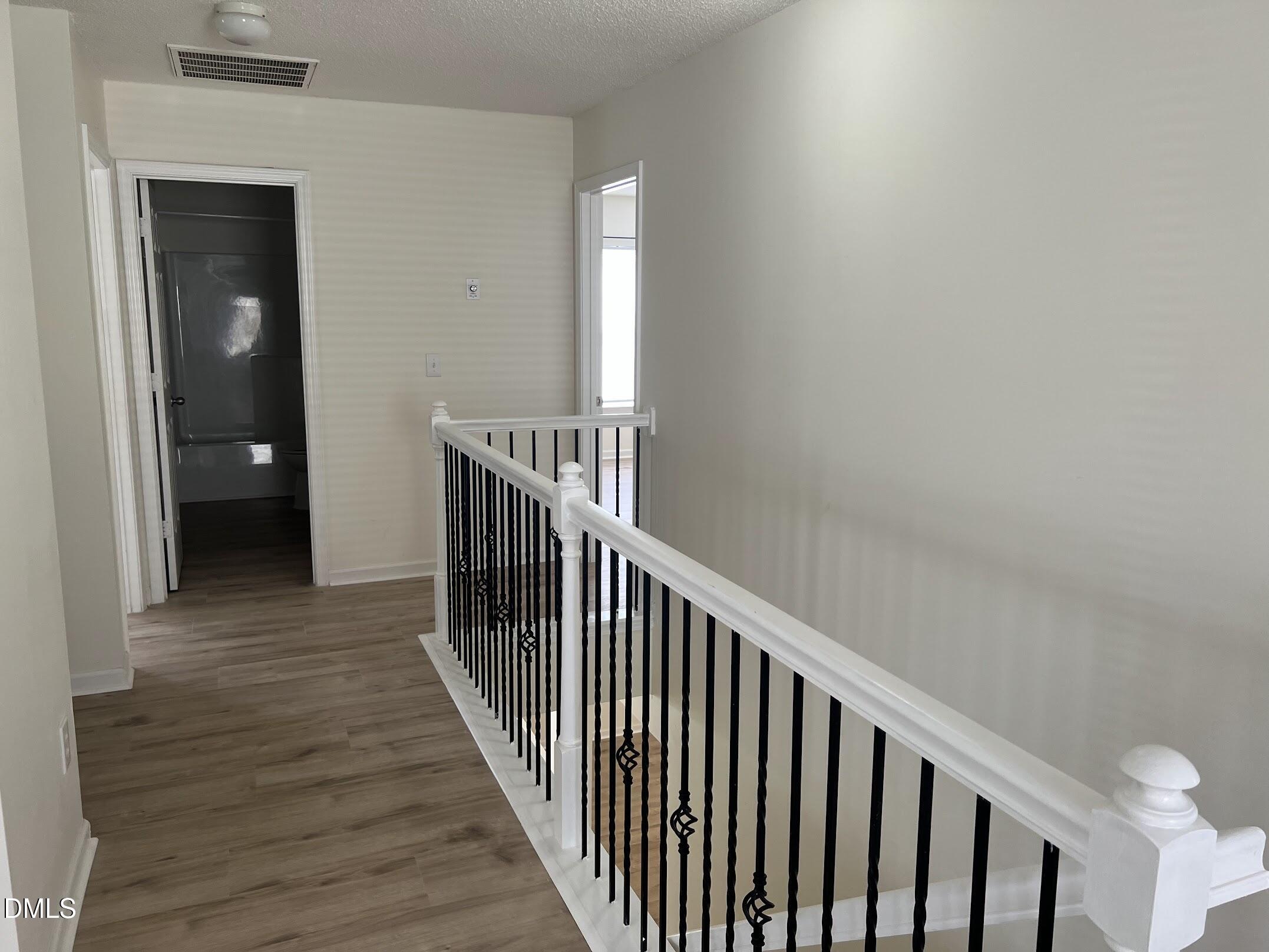 2920 Roundleaf Court Property Photo 32
