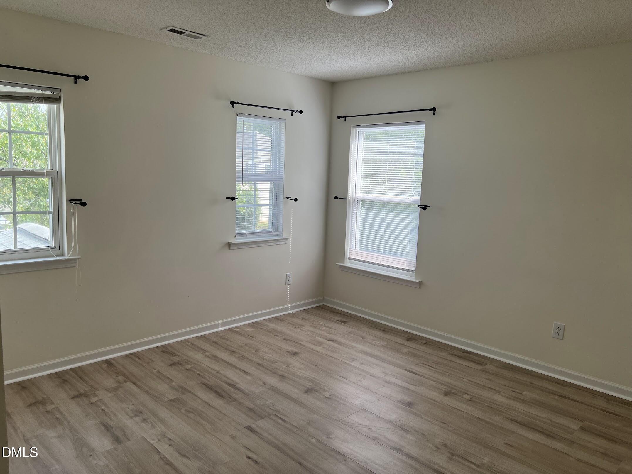 2920 Roundleaf Court Property Photo 34