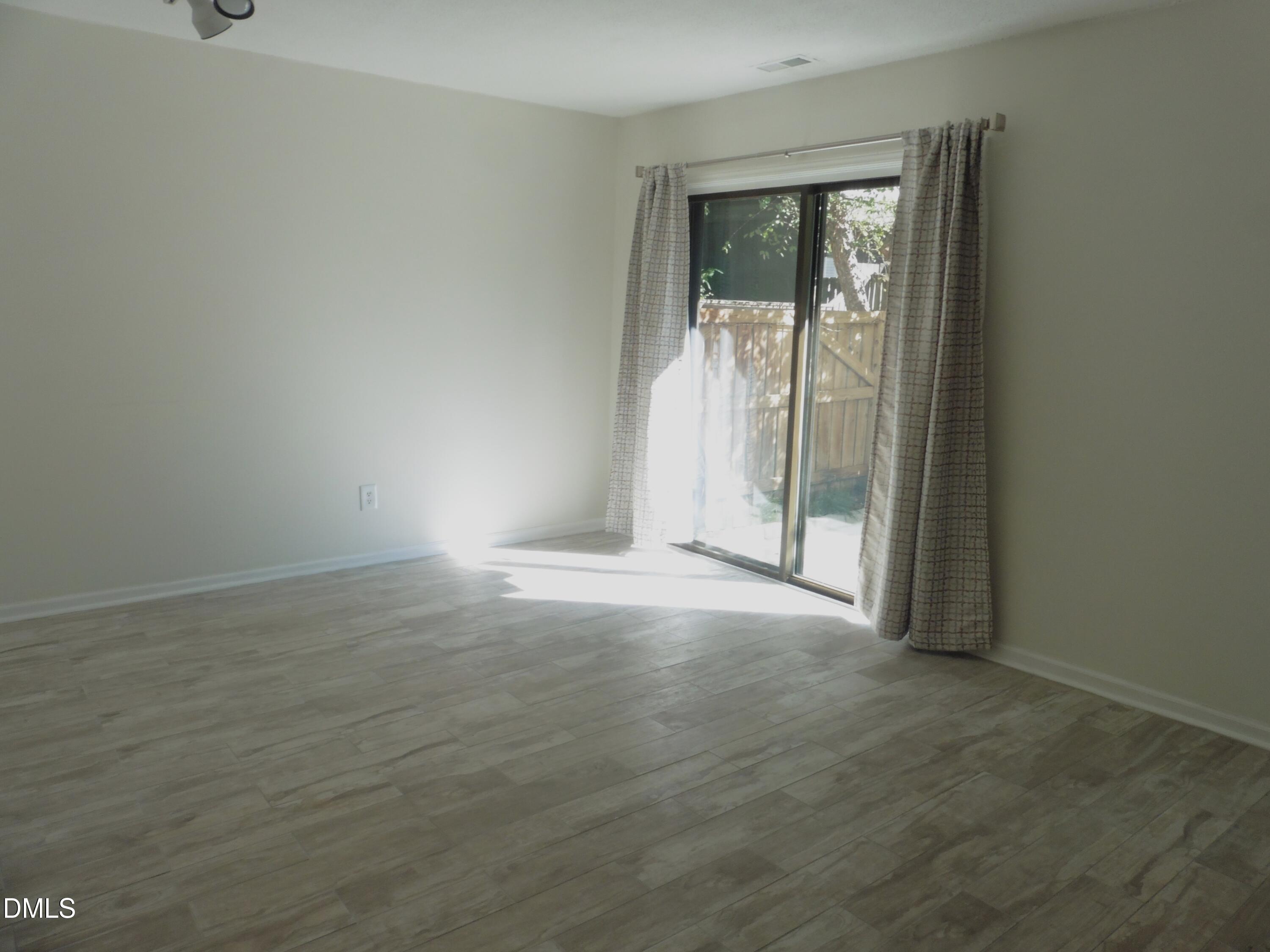 4257 Lake Ridge Drive Property Photo 8
