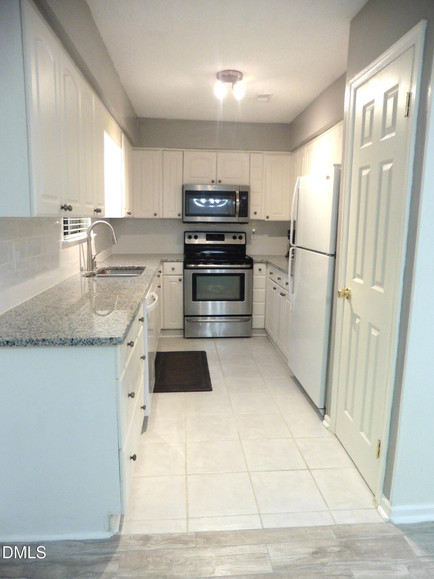4257 Lake Ridge Drive Property Photo 12
