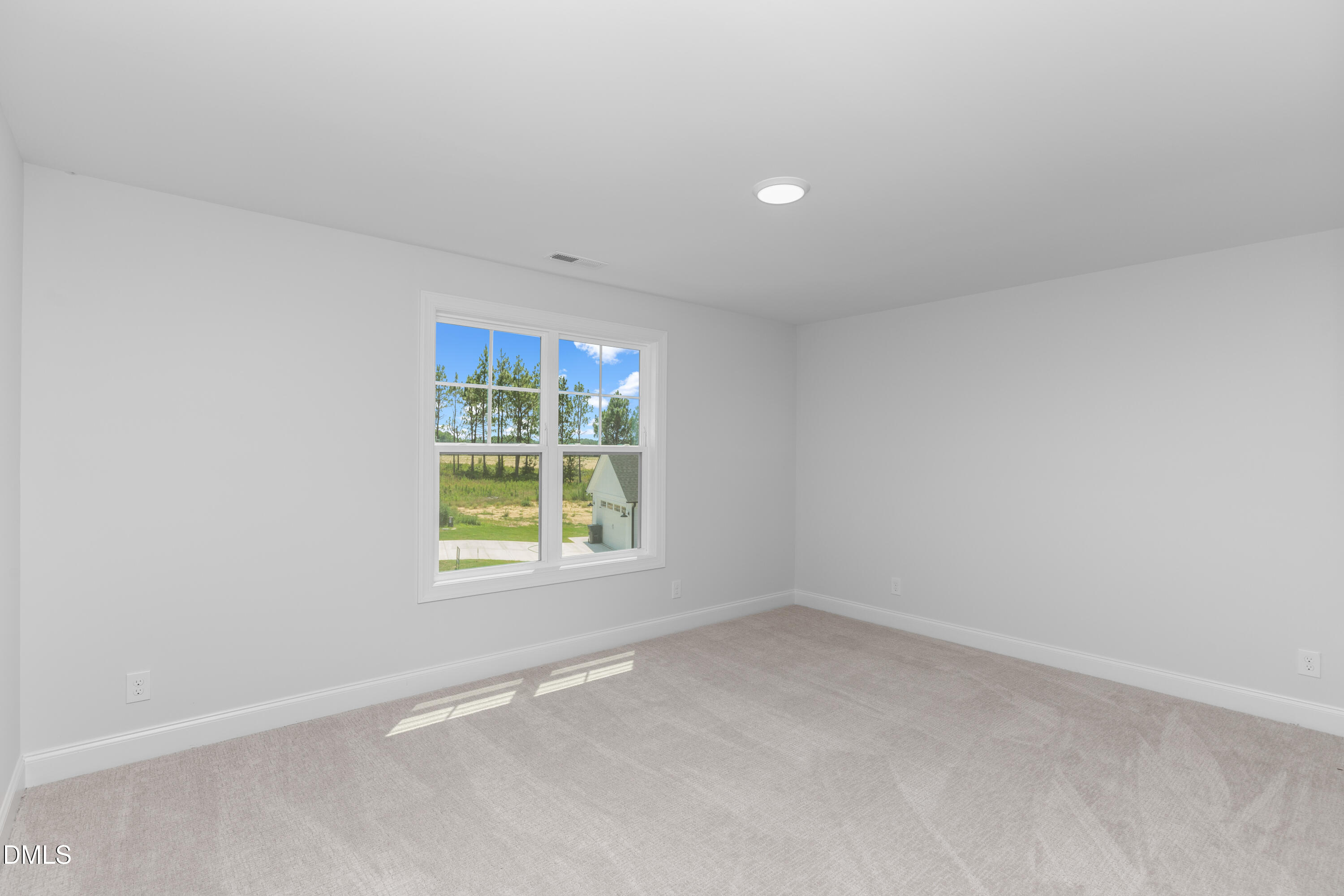 204 N Rabbit Run Drive Property Photo 7