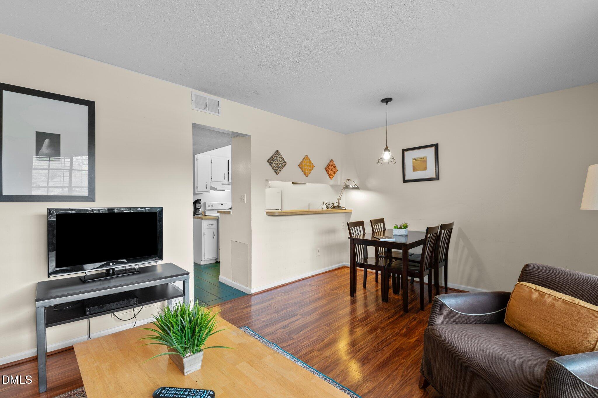 807 W Trinity Avenue Apt 153 Property Photo 4