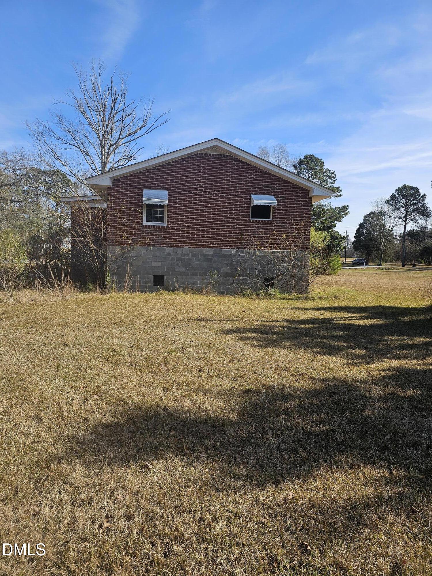 708 Nc 210 Property Photo 15
