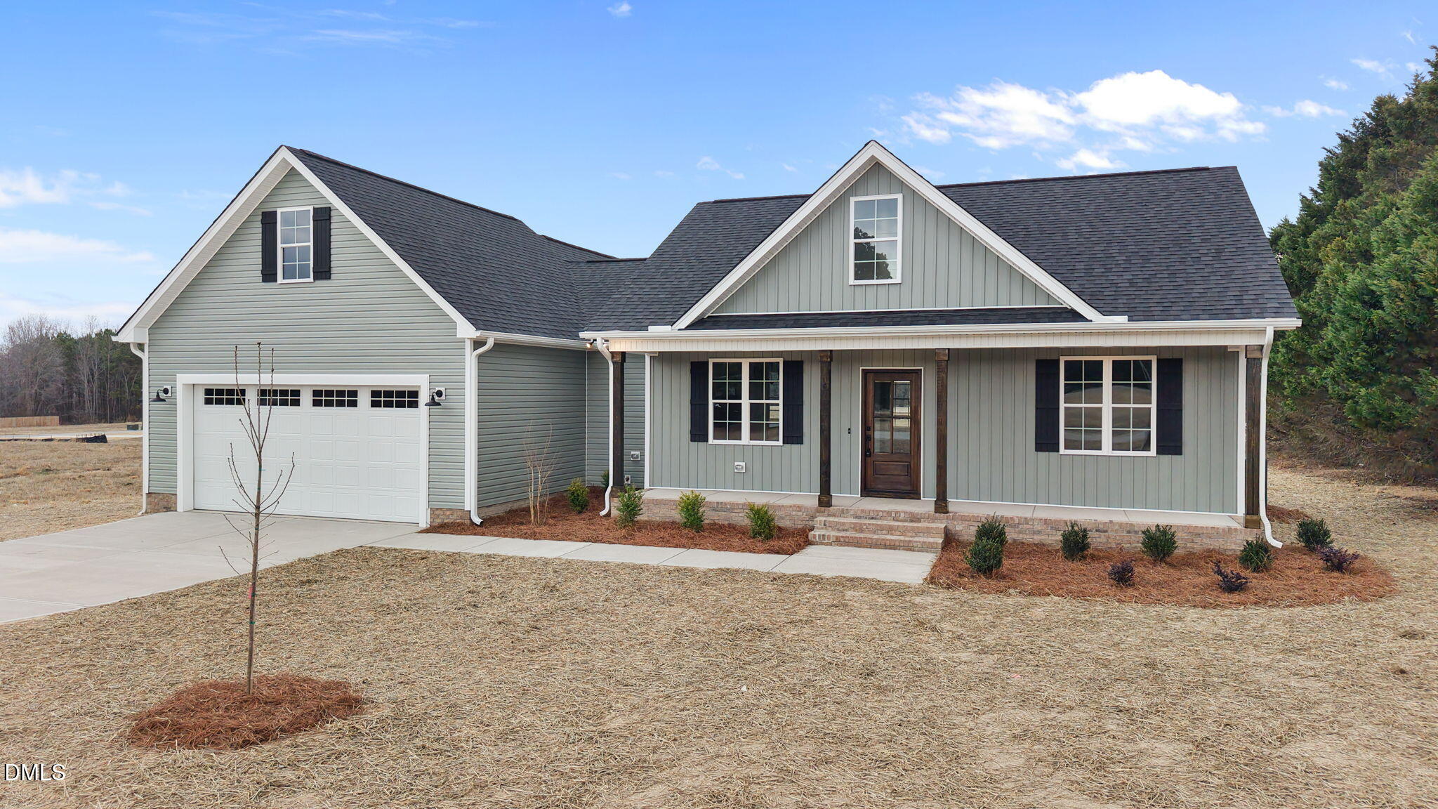 7507 Squirrel Den Road Property Photo 2