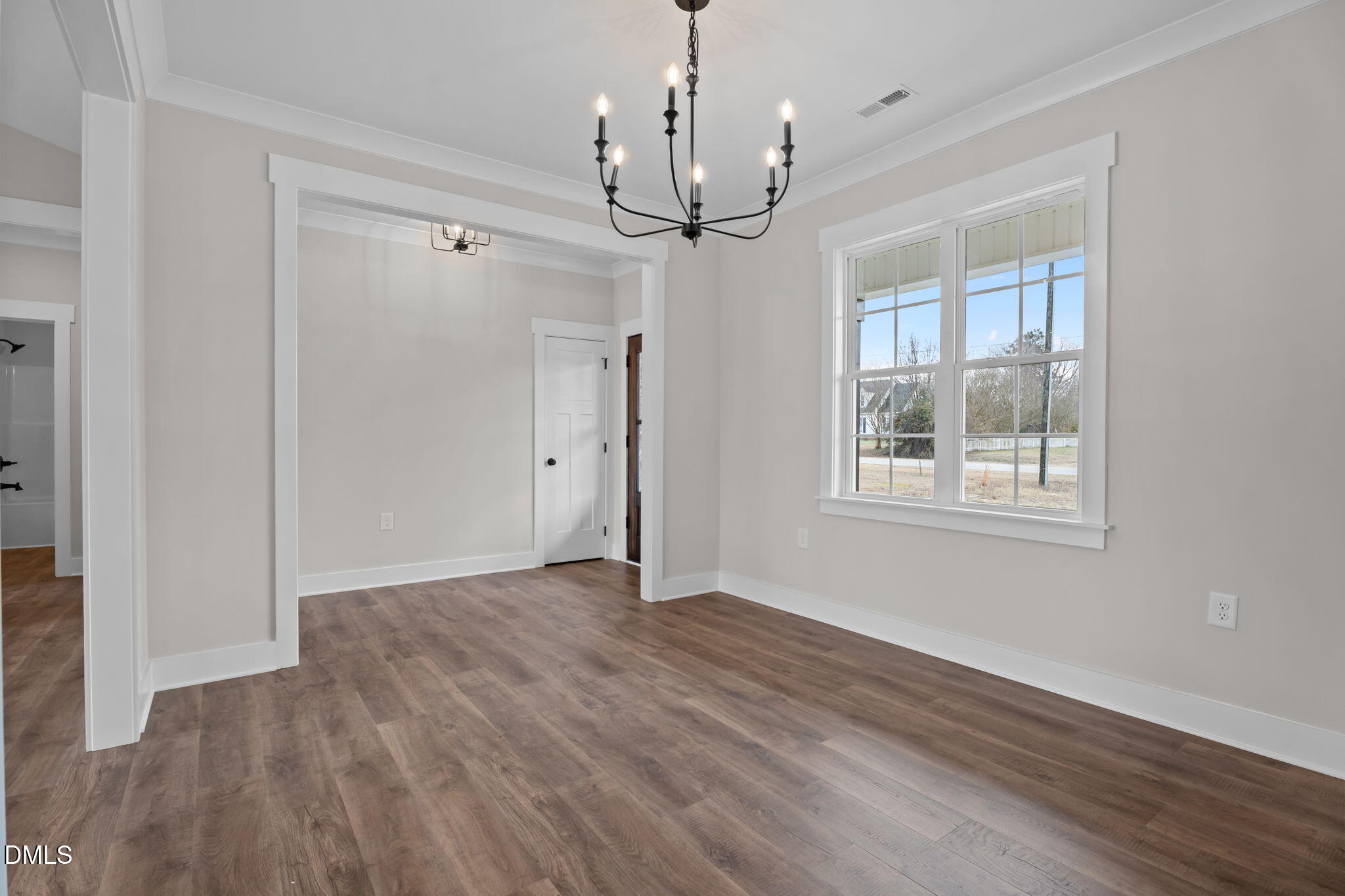 7507 Squirrel Den Road Property Photo 6