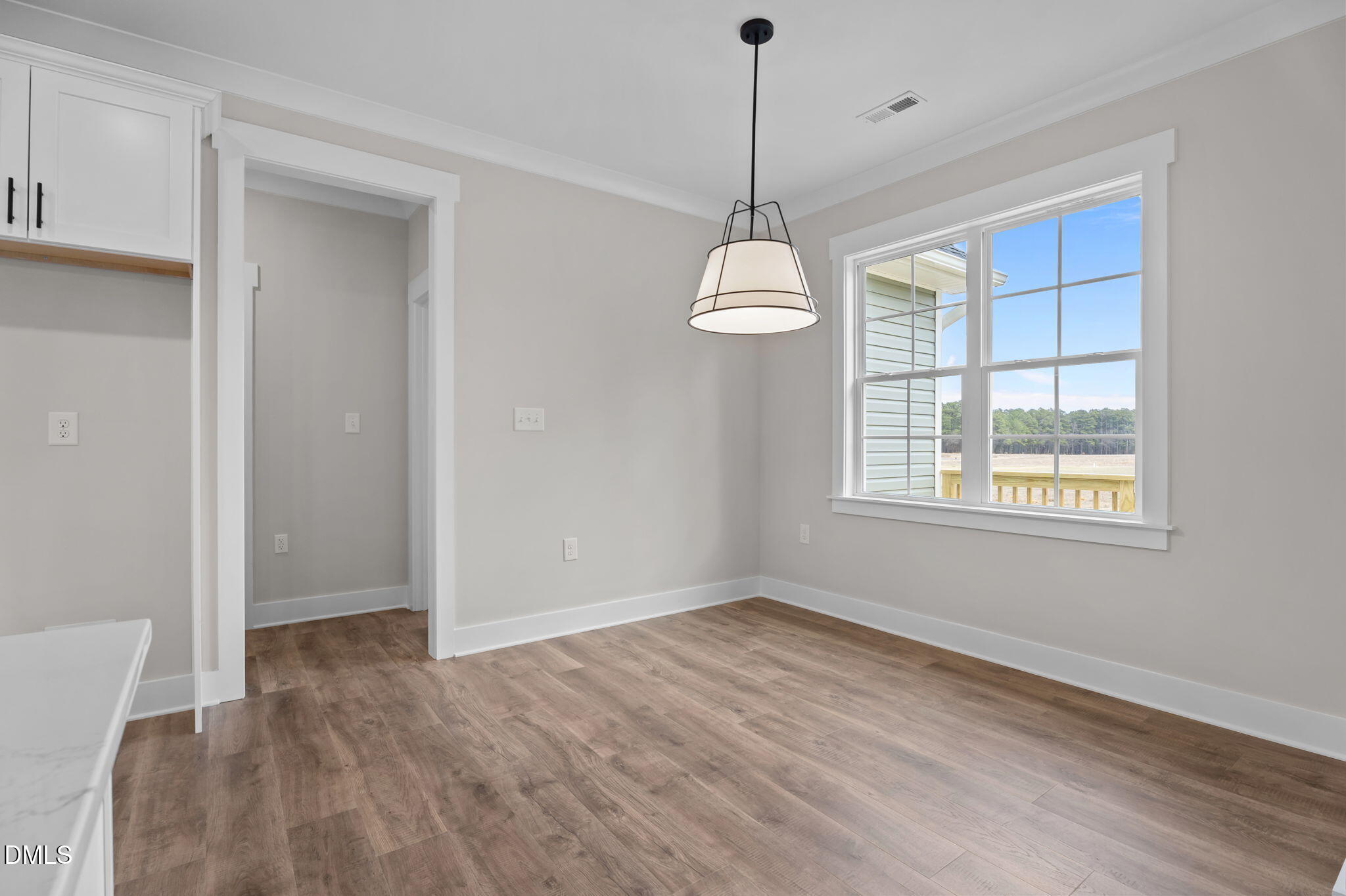 7507 Squirrel Den Road Property Photo 11