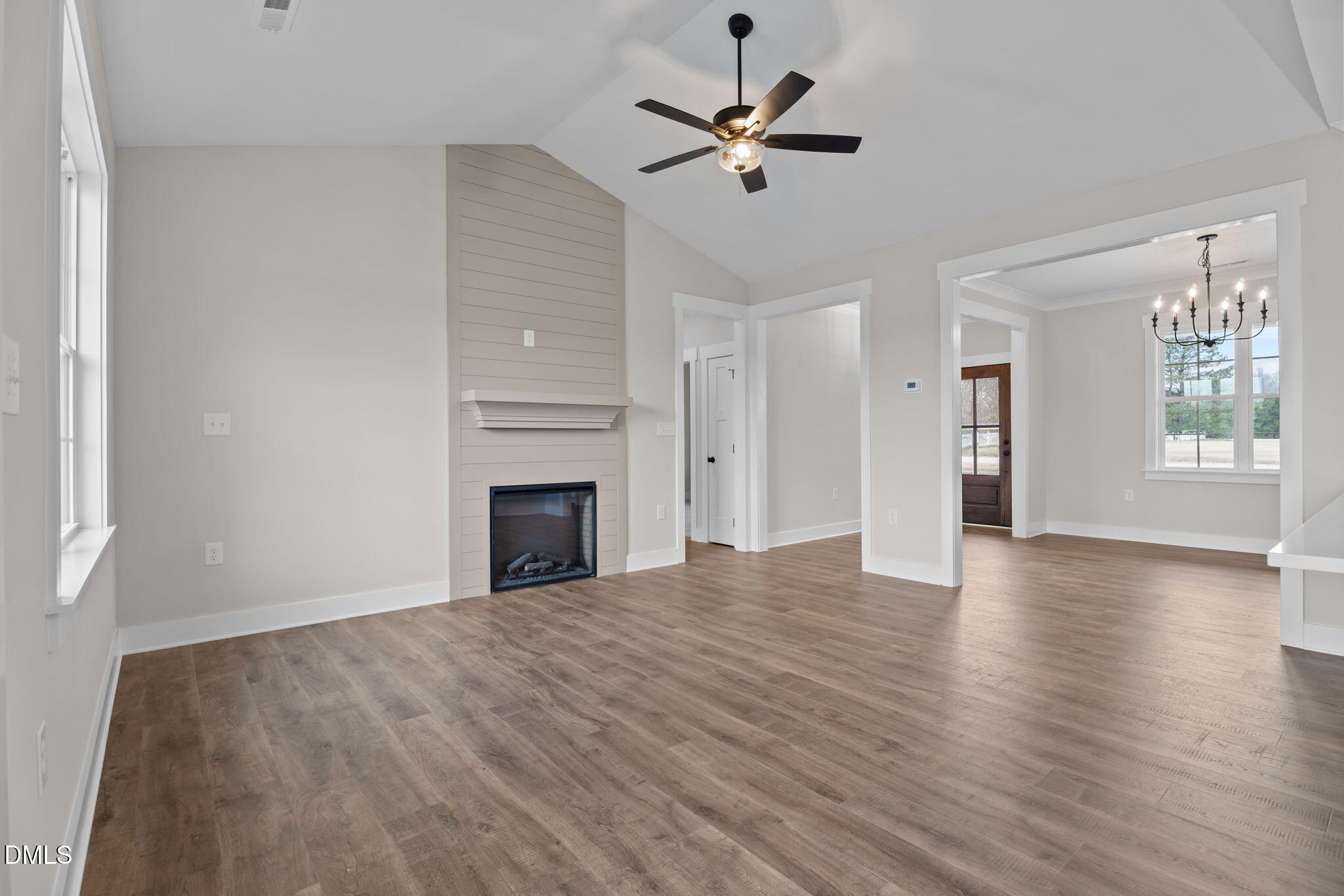 7507 Squirrel Den Road Property Photo 16