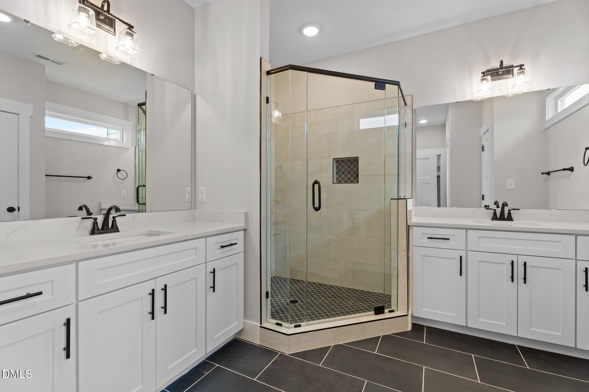 7507 Squirrel Den Road Property Photo 22
