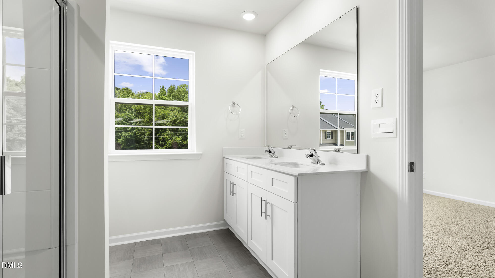 411 Kinneries Drive Property Photo 14