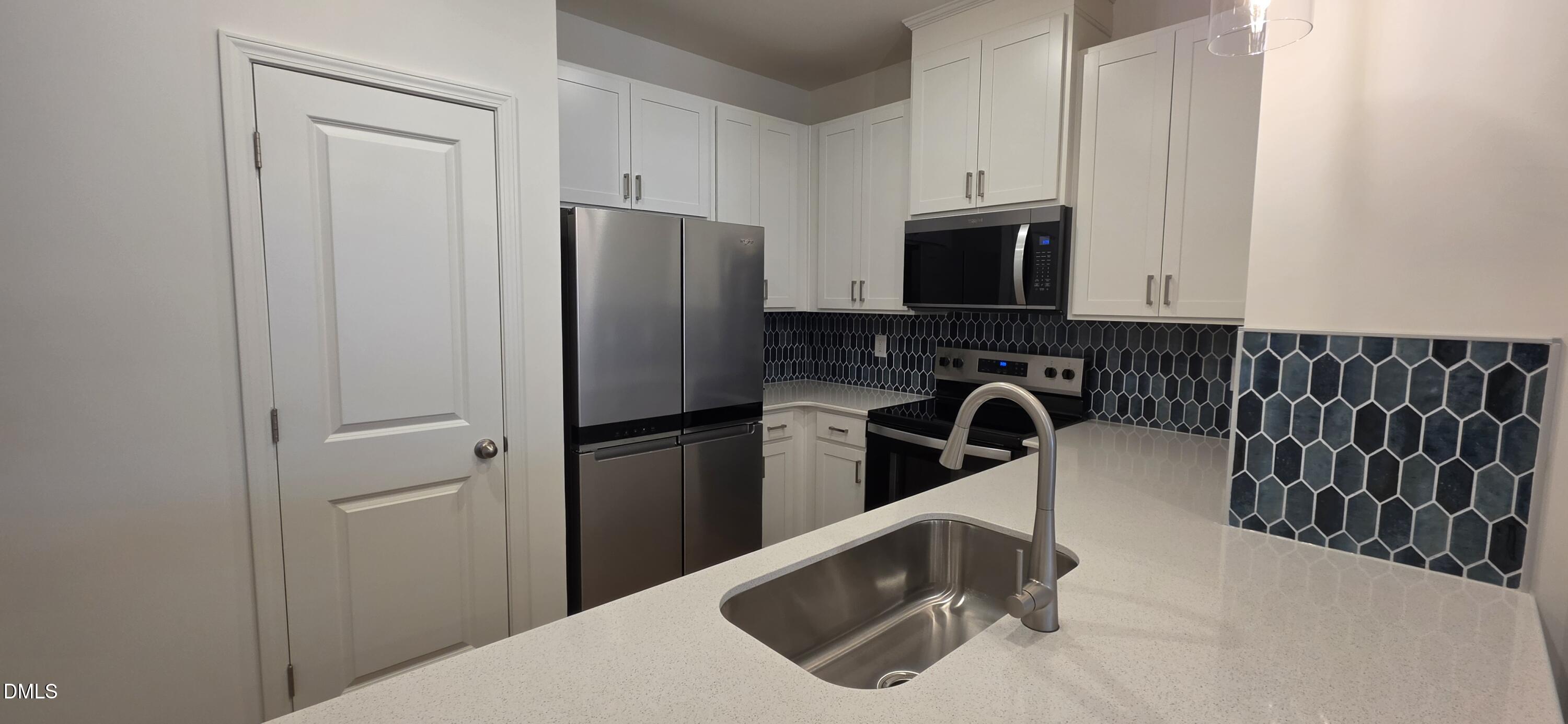 10619 Brookside Reserve Road Property Photo 2