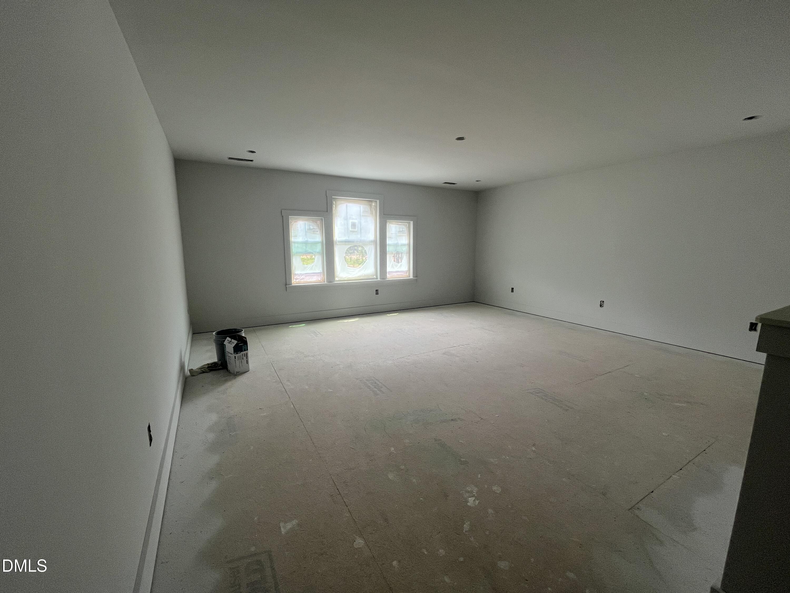 36 Henry Crest Drive Property Photo 6