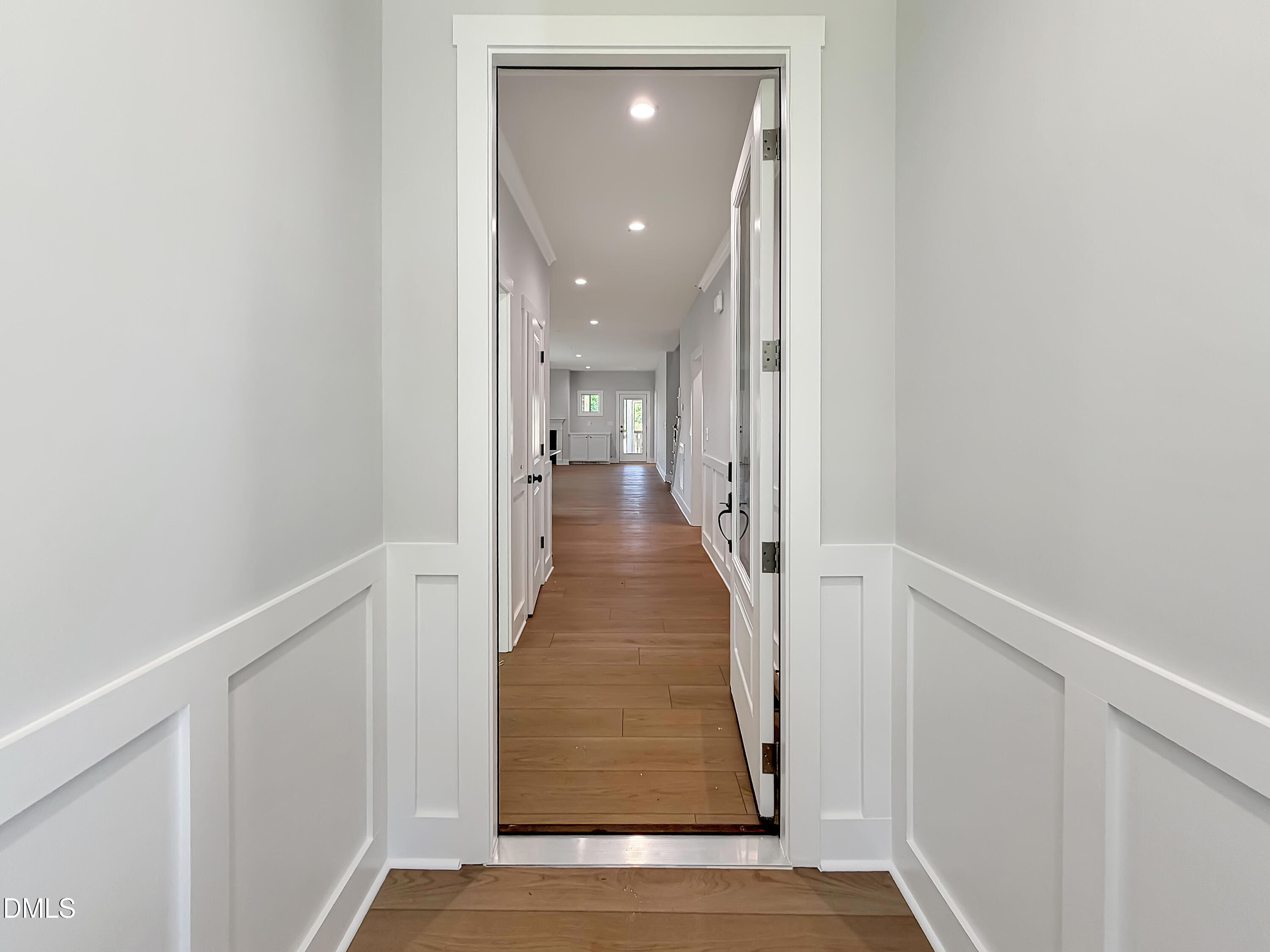 175 Isabelle Valley Drive Property Photo 6