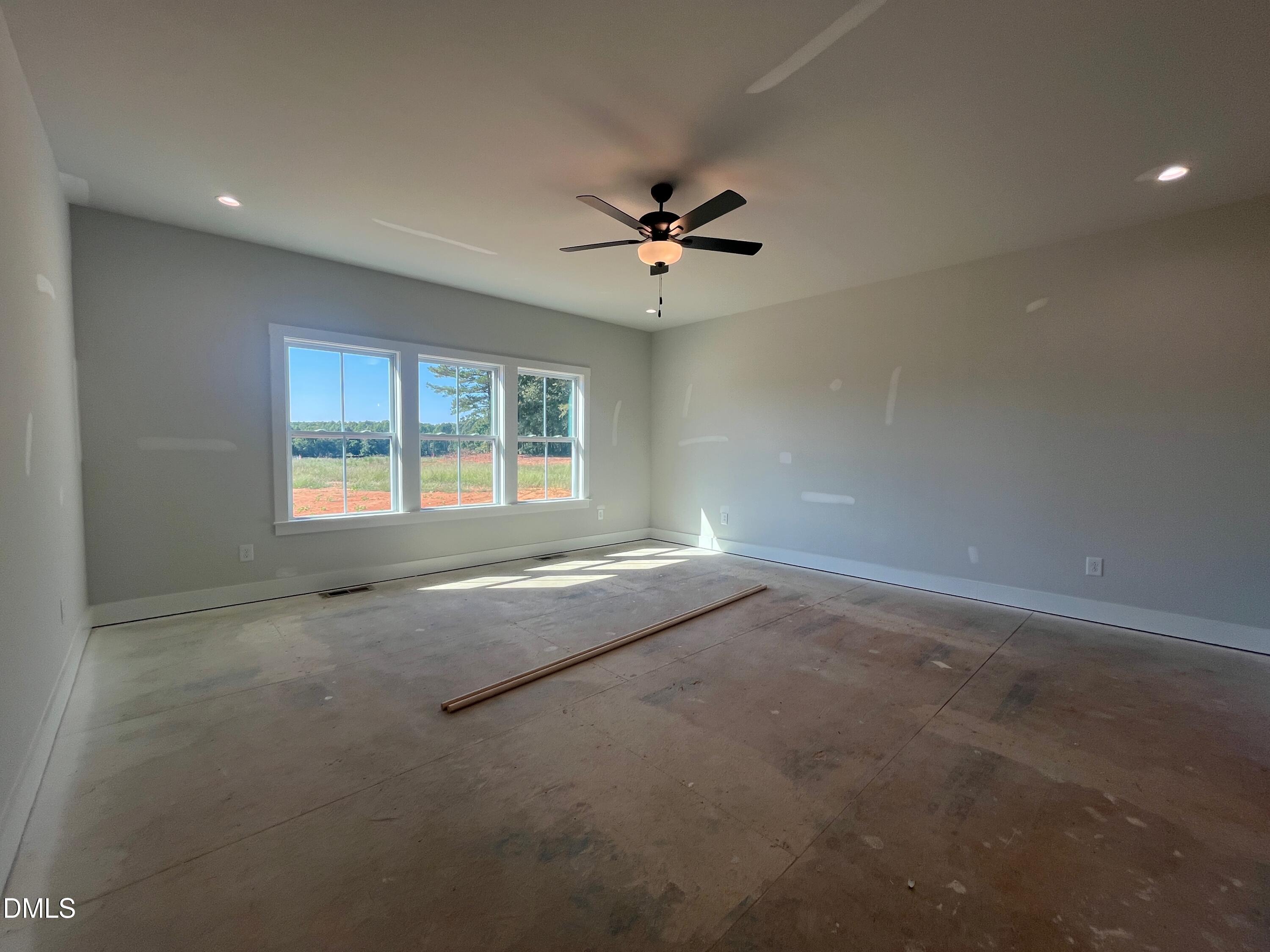 175 Isabelle Valley Drive Property Photo 9