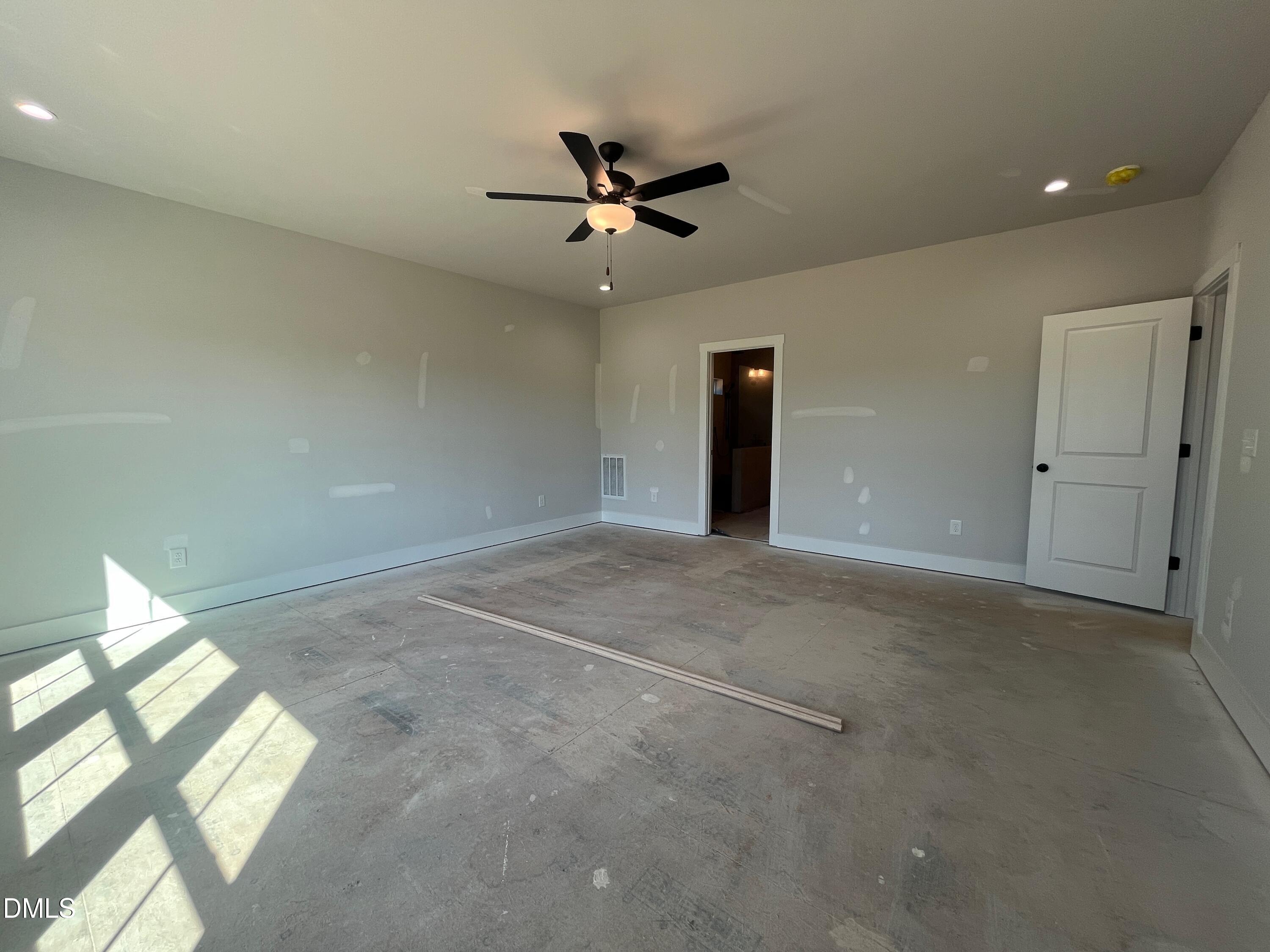 175 Isabelle Valley Drive Property Photo 10