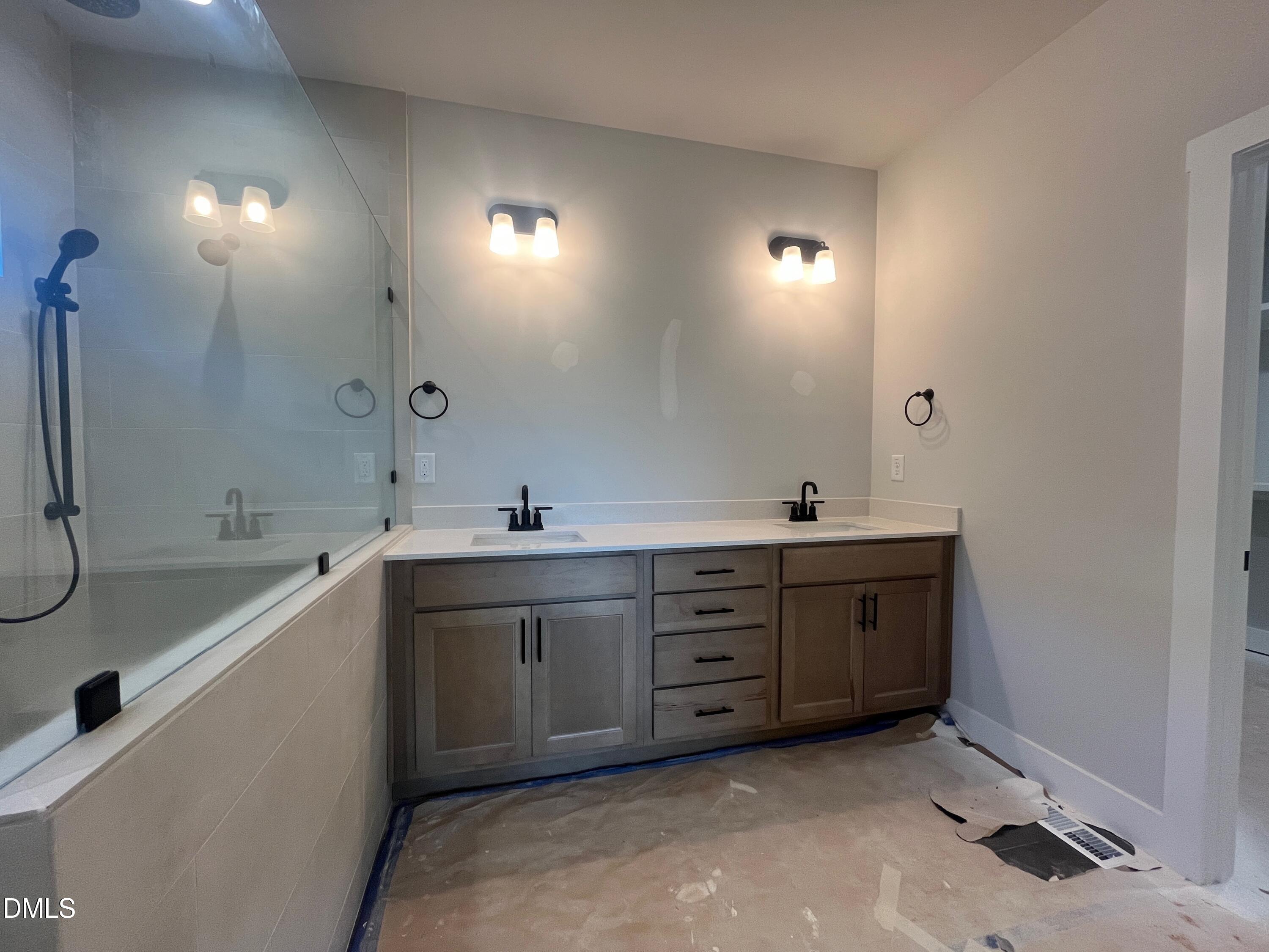 175 Isabelle Valley Drive Property Photo 12
